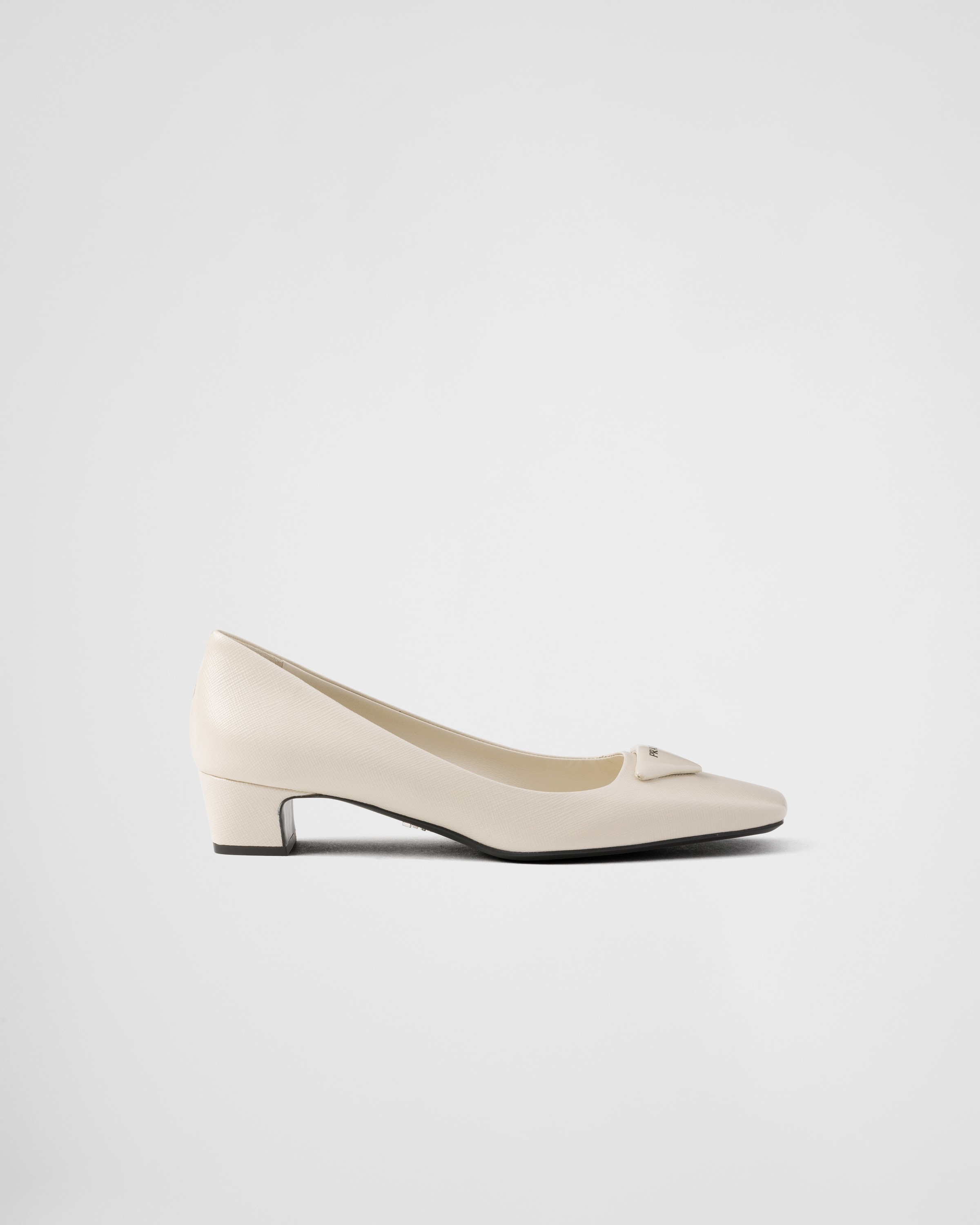 Patent Saffiano leather pumps - 2