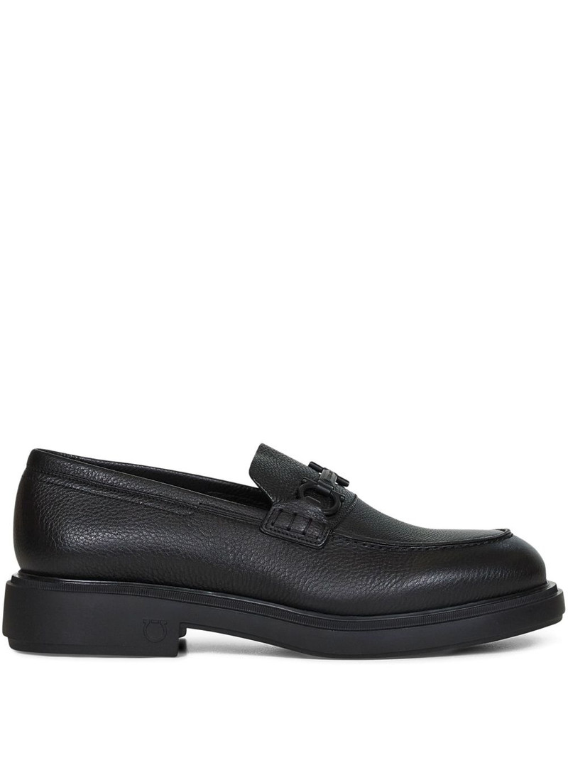 Gancini-detail loafers 1