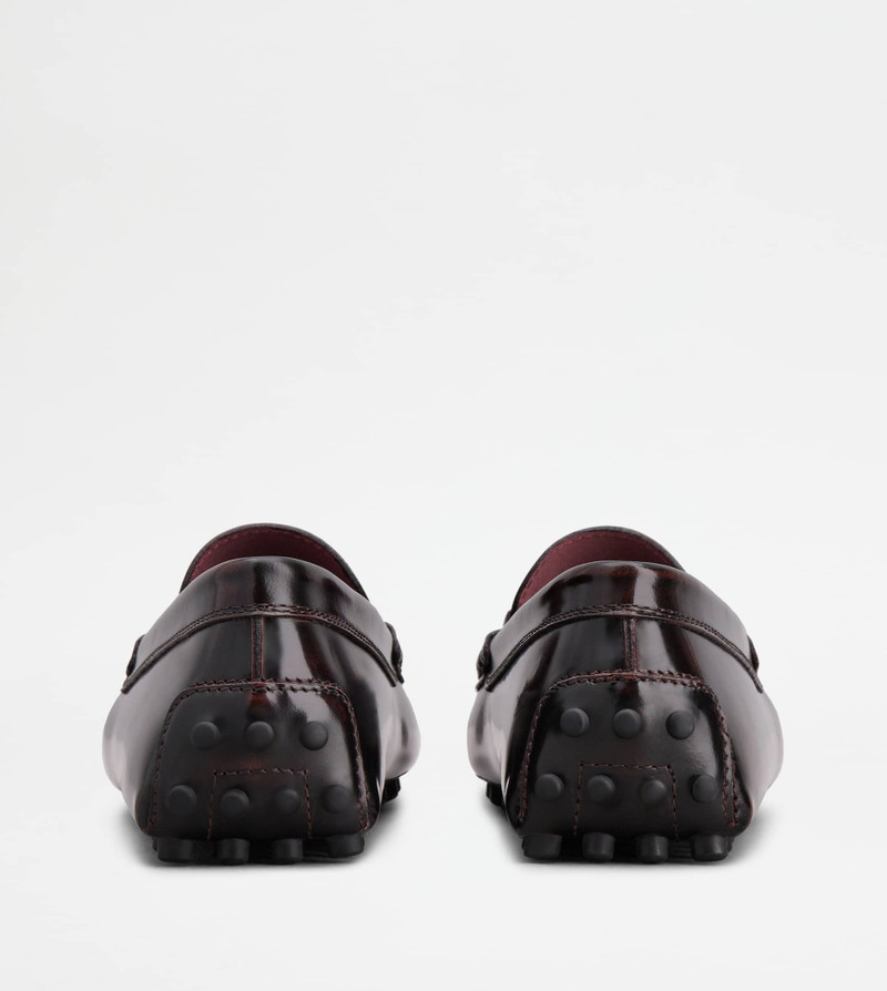 Tod's GOMMINO DRIVING SHOES IN LEATHER - BURGUNDY outlook