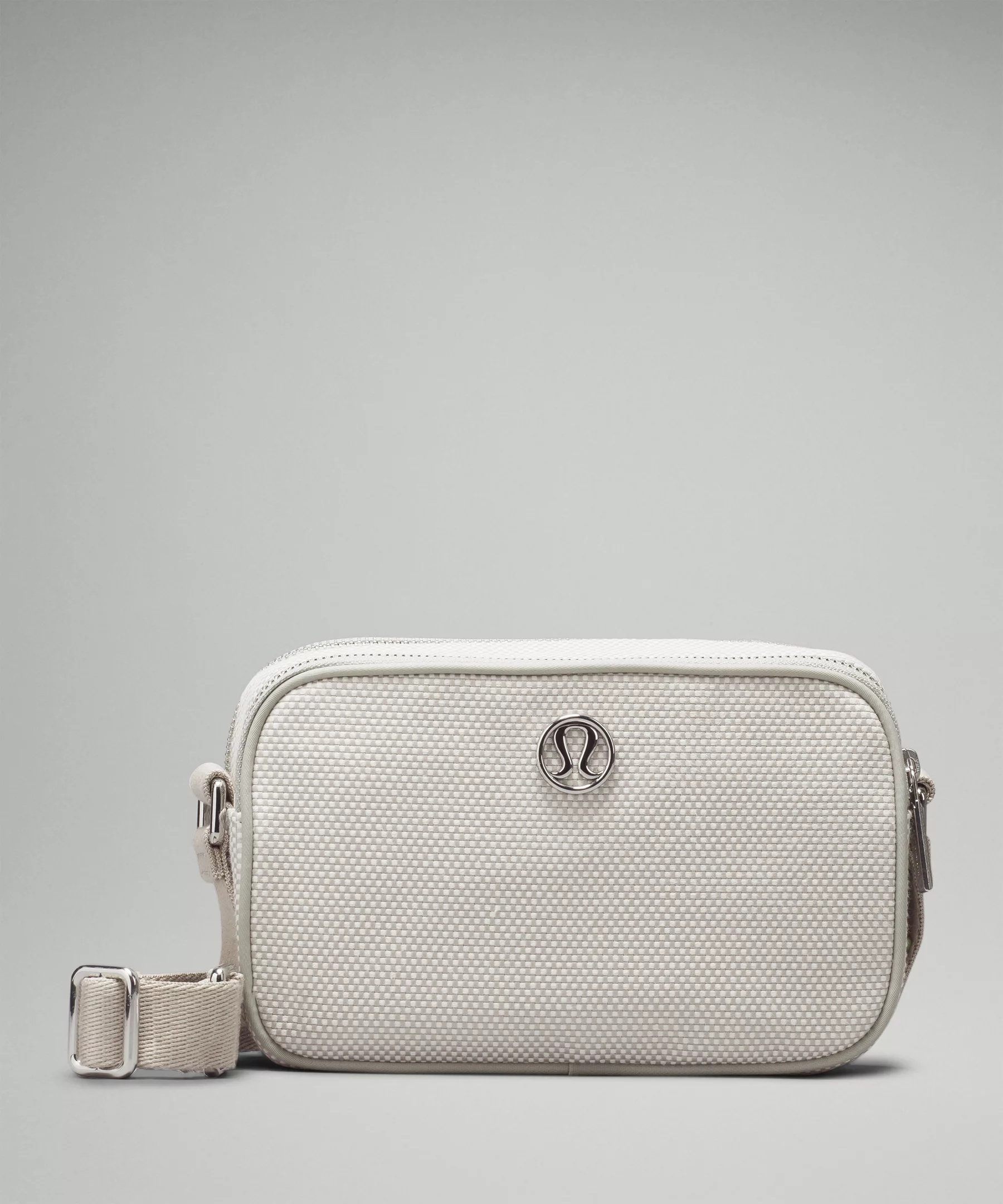 Crossbody Camera Bag 2L *Canvas - 1