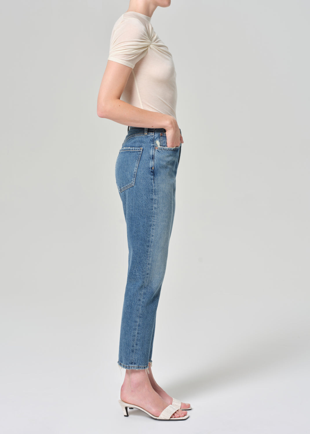 RILEY HIGH RISE STRAIGHT CROP IN FREQUENCY - 3