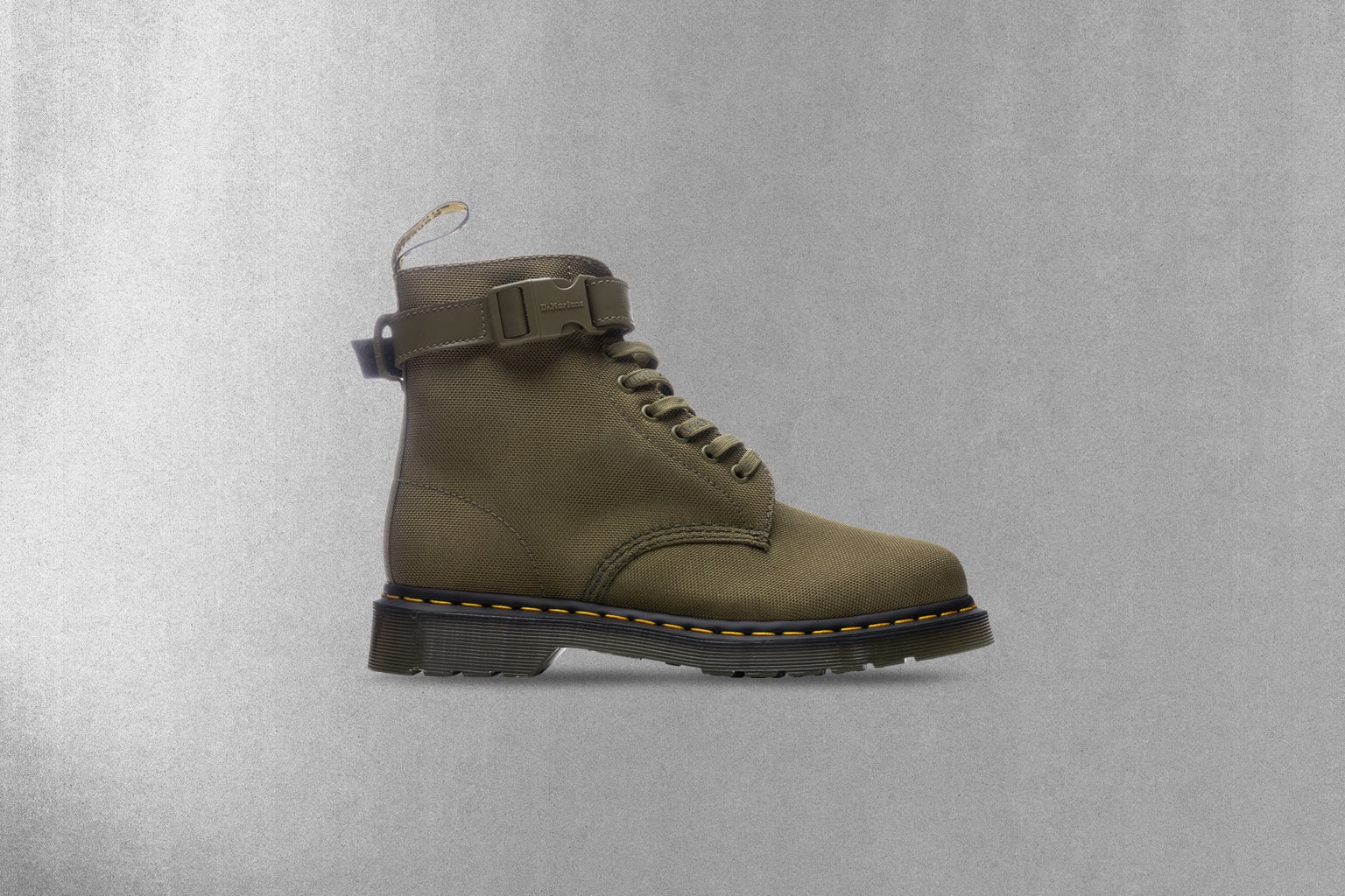 DR. MARTENS X FUTURA 1460 DMS OLIVE EXTRA TOUGH 50/50 - OLIVE - 6