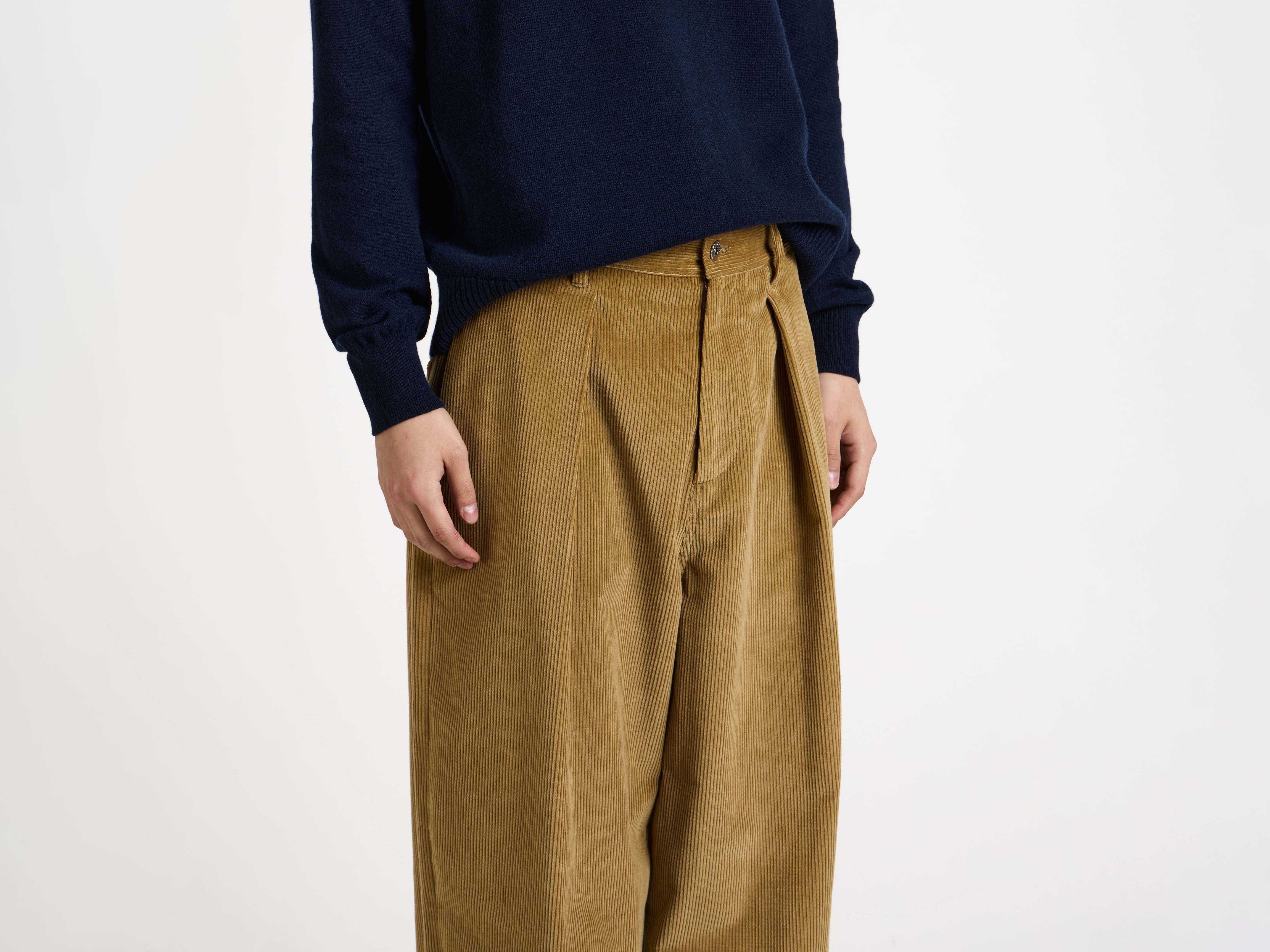 SINGLE PLEAT TROUSERS IN BISCUIT - 5