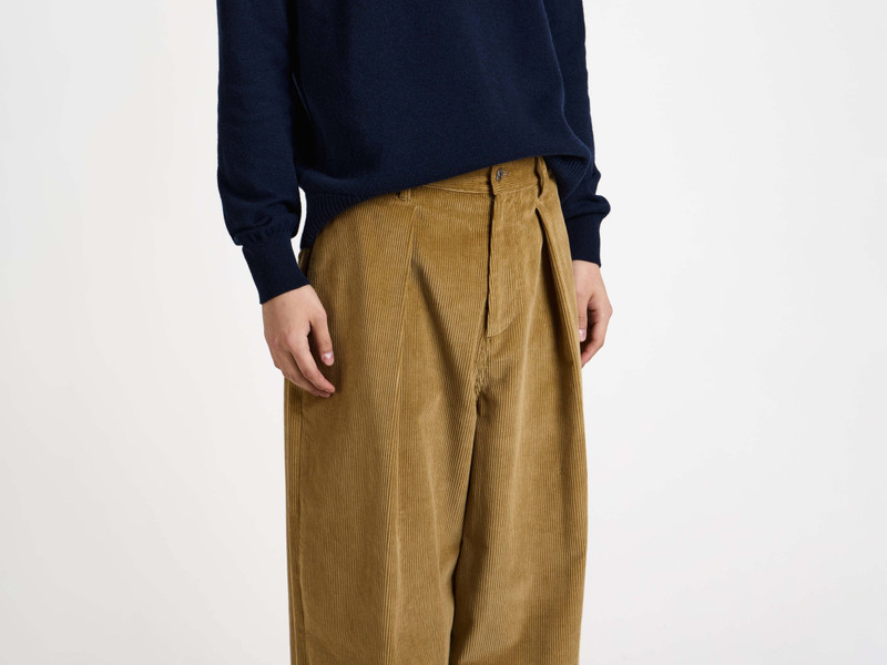 SINGLE PLEAT TROUSERS IN BISCUIT 5