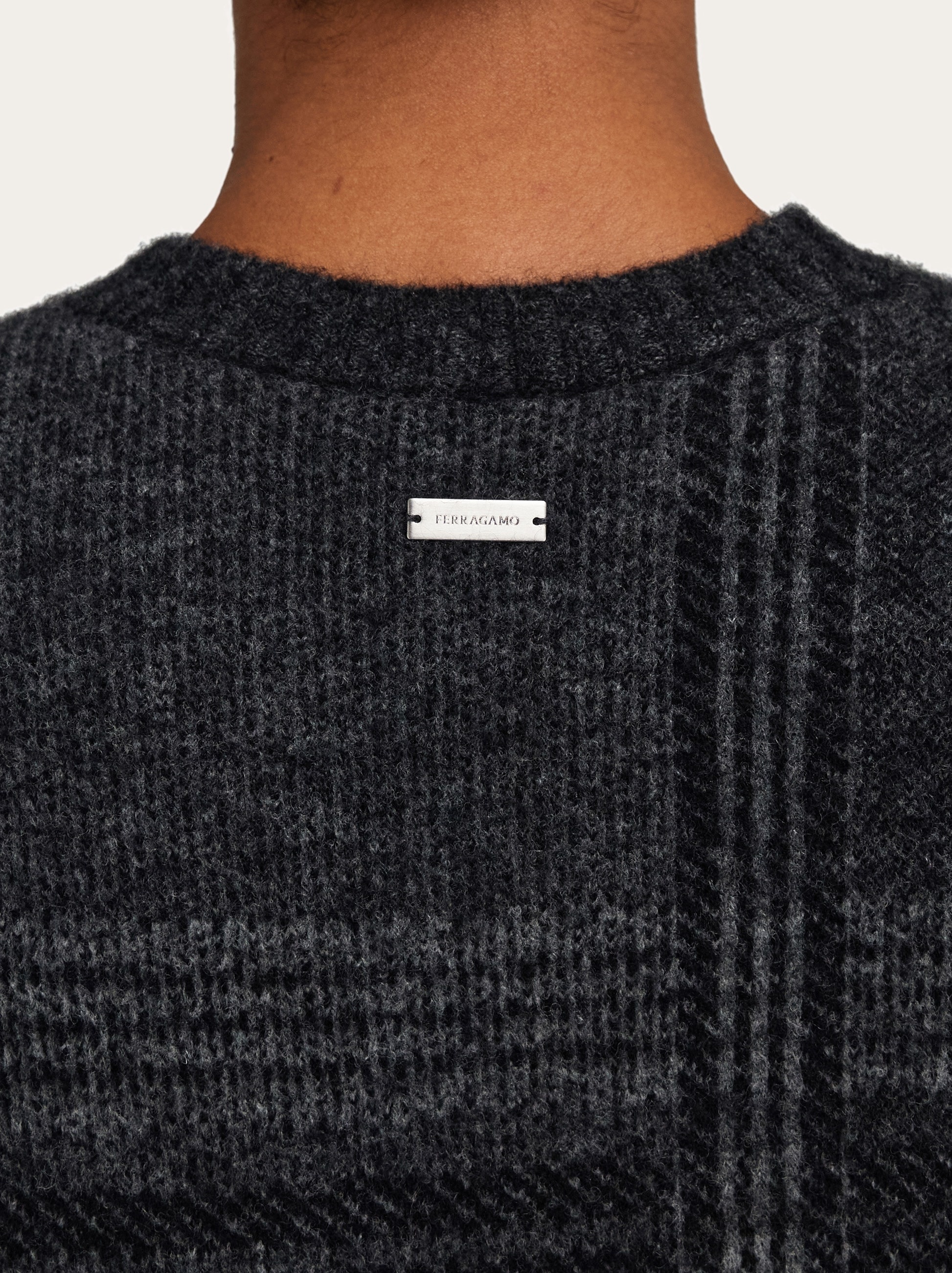 V-neck jumper - 5