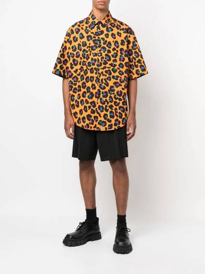 VERSACE leopard-print short-sleeve shirt outlook