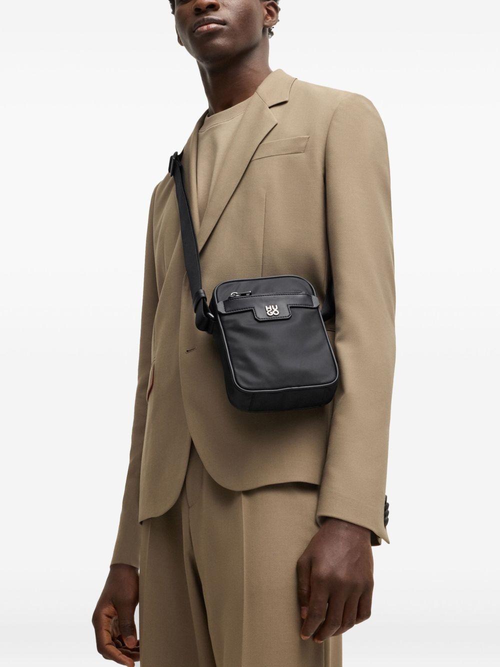 Nesh messenger bag - 3