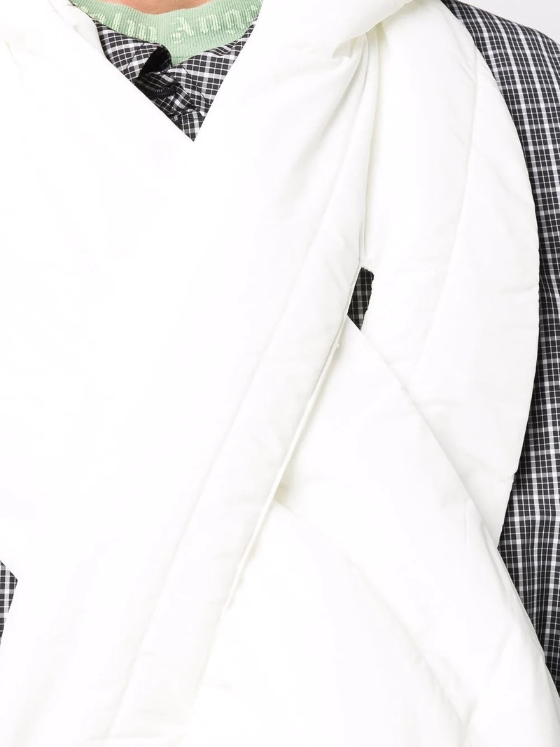 padded-effect scarf 5