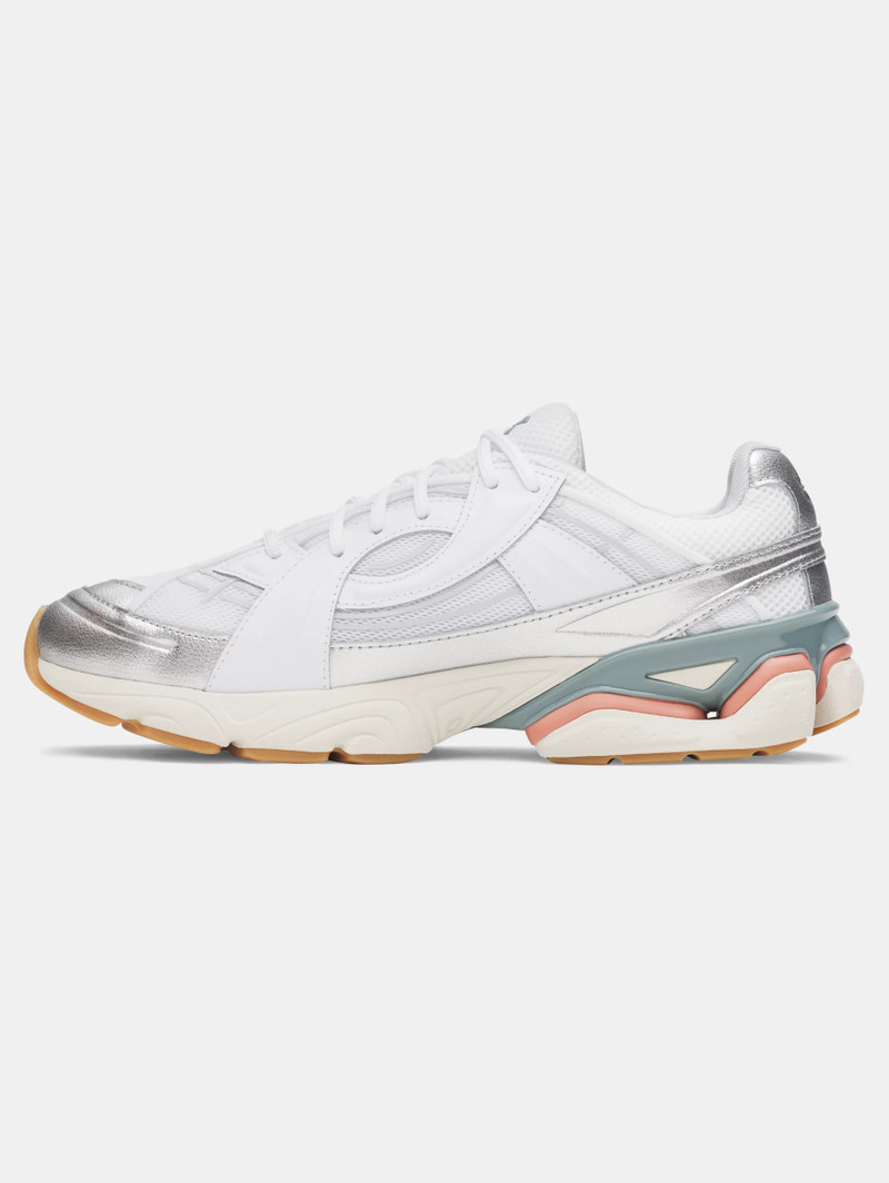 Under Armour UA Sola outlook