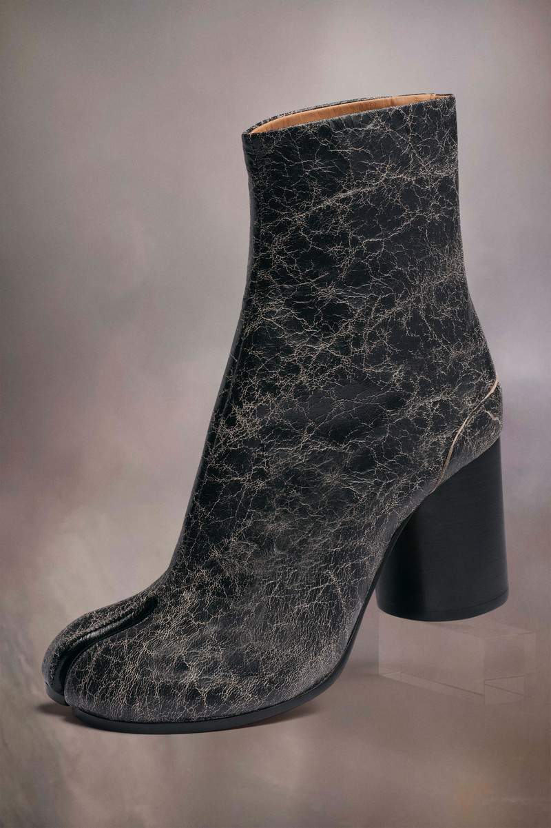 Tabi ankle boots 1