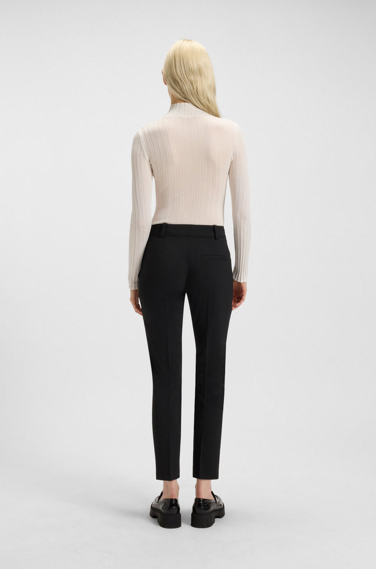 SLIM-FIT TROUSERS WITH A CROPPED LENGTH - 4
