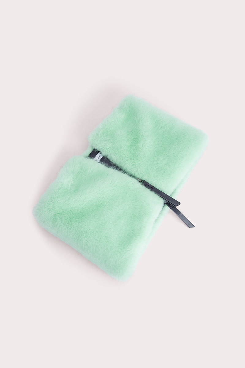 FLETCHER NECK WARMER MINT FAUX FUR 4