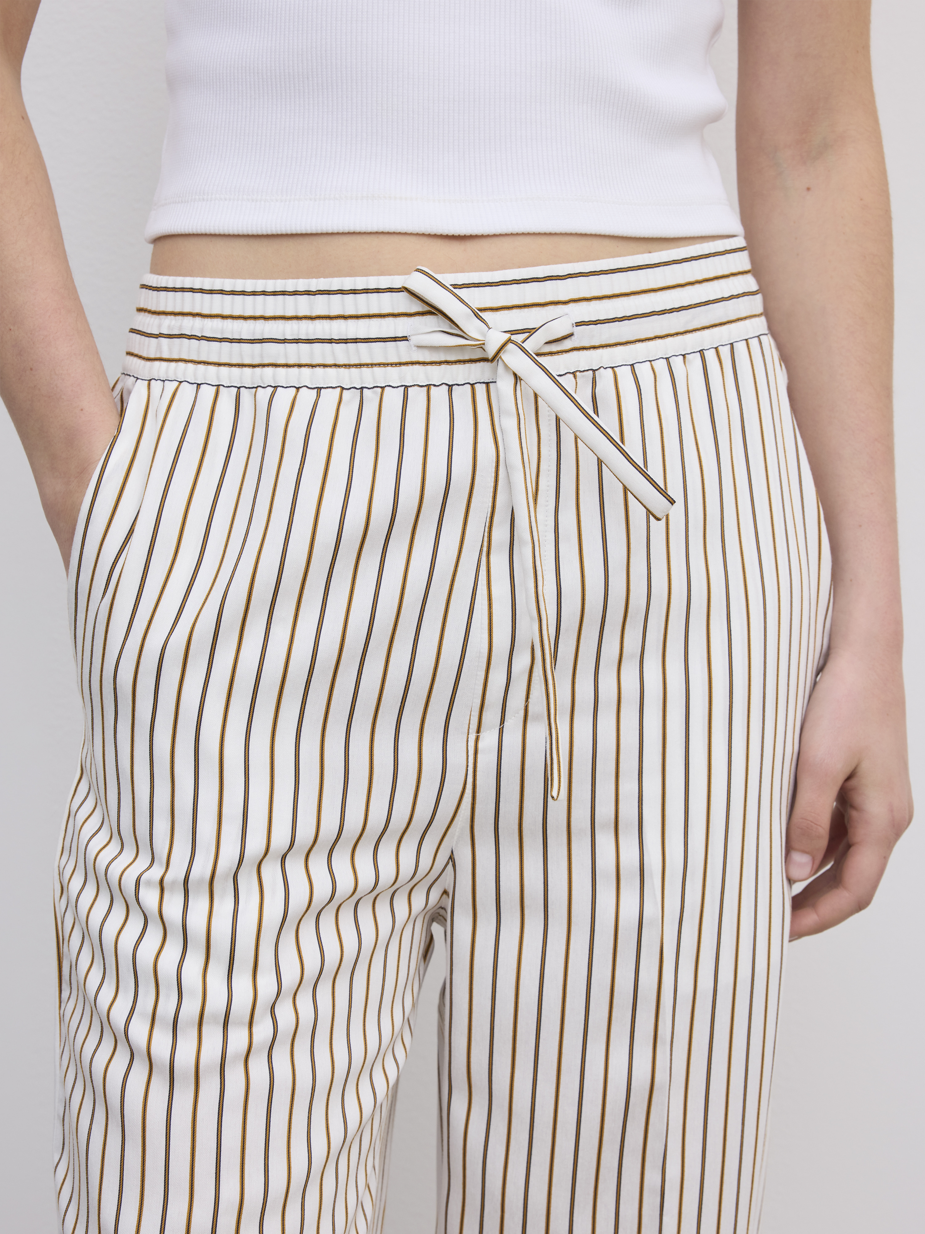 Relaxed trousers - 4
