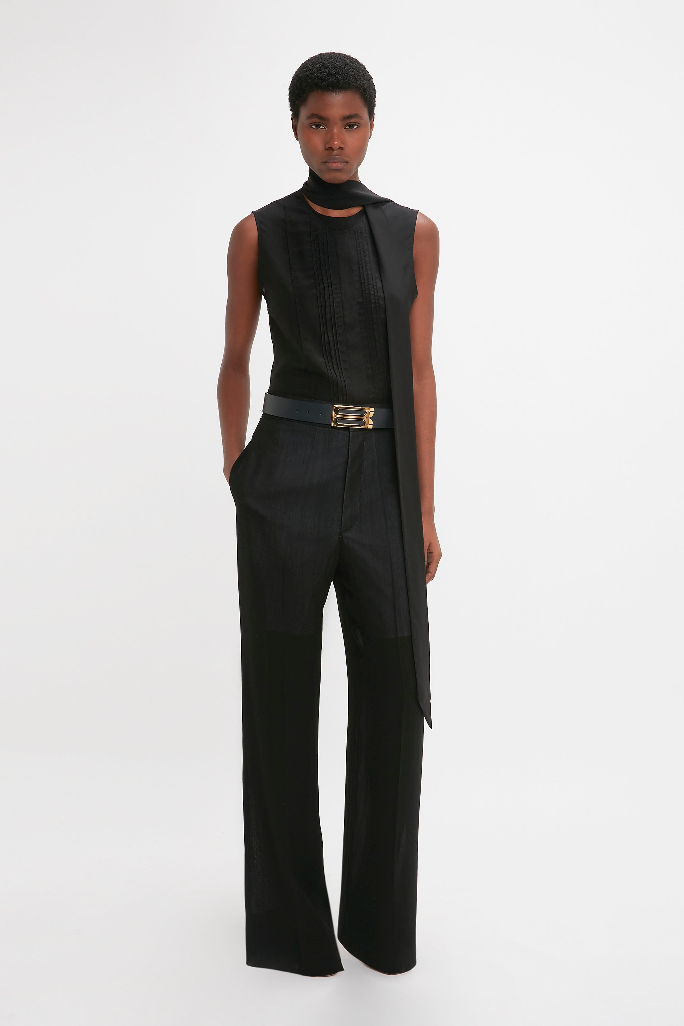 Sleeveless Tie Neck Top In Black - 6