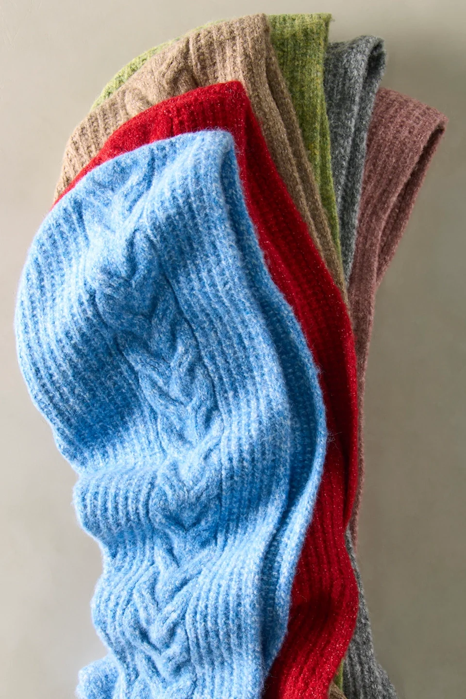 Cloud Cable Bonnet Hood - 1
