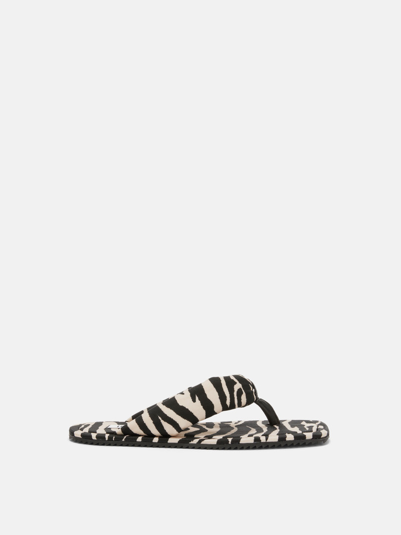 THE ATTICO ''INDIE'' CAPPUCCINO AND BLACK FLAT THONG outlook