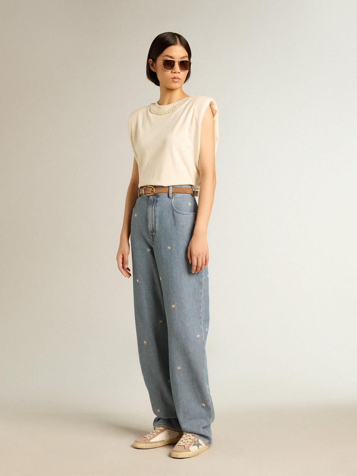 Women’s cotton denim pants with floral embroidery - 3