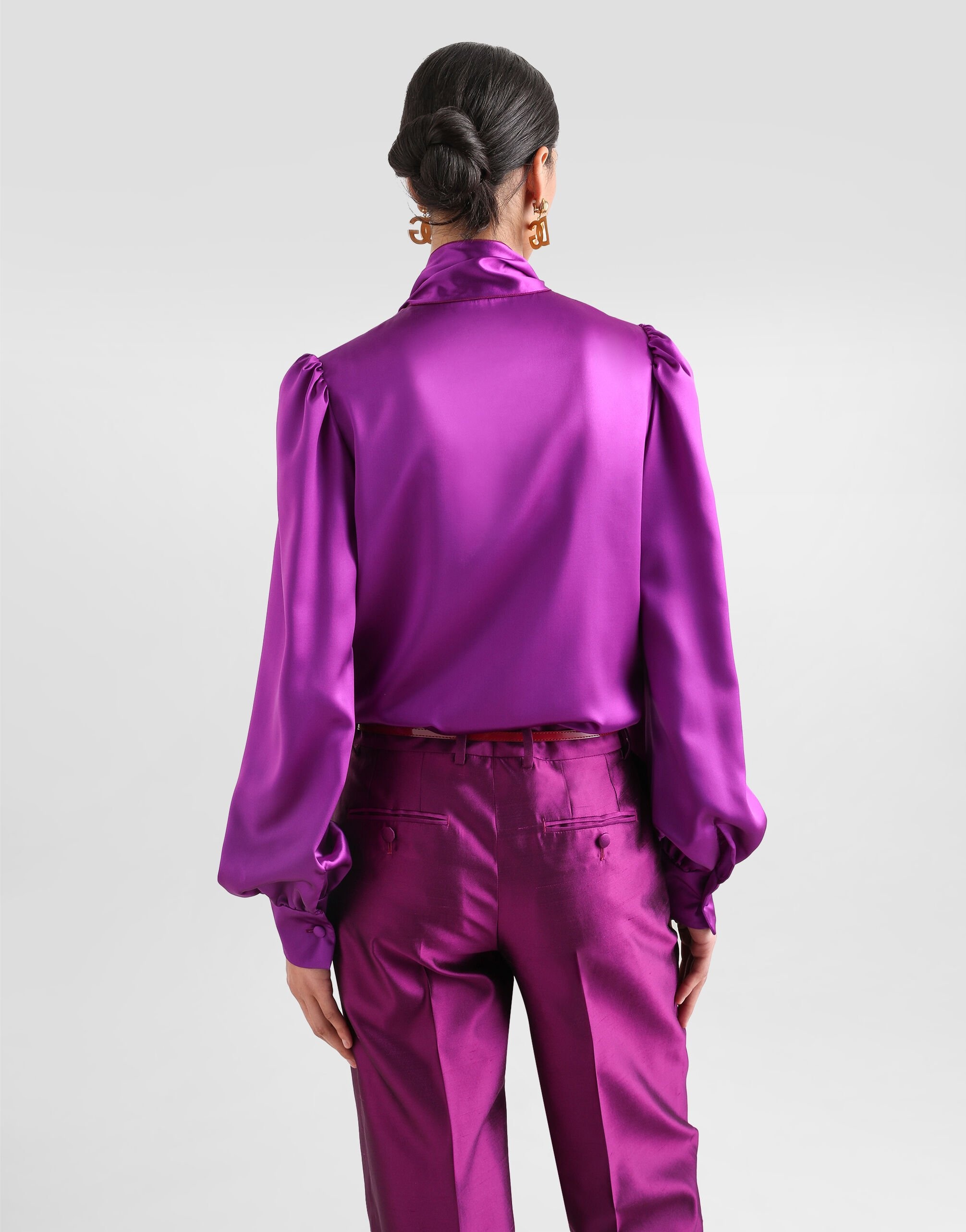 Satin shirt with pussy-bow - 5
