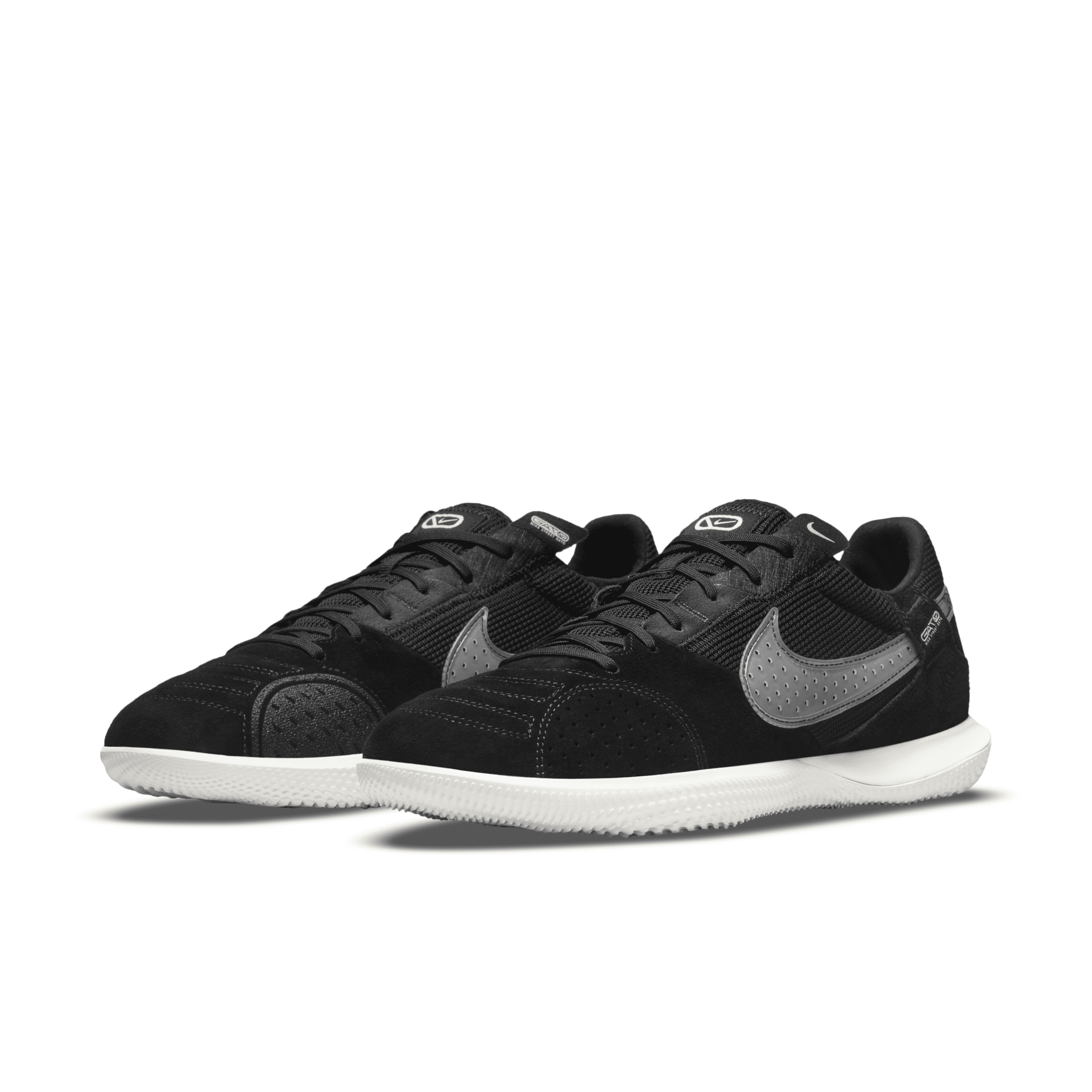 Nike Men's Streetgato Low-Top Soccer Shoes - 5