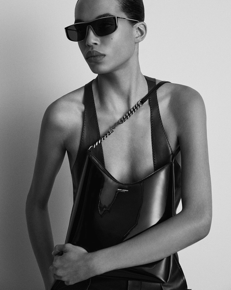 SAINT LAURENT rendez-vous in patent leather outlook