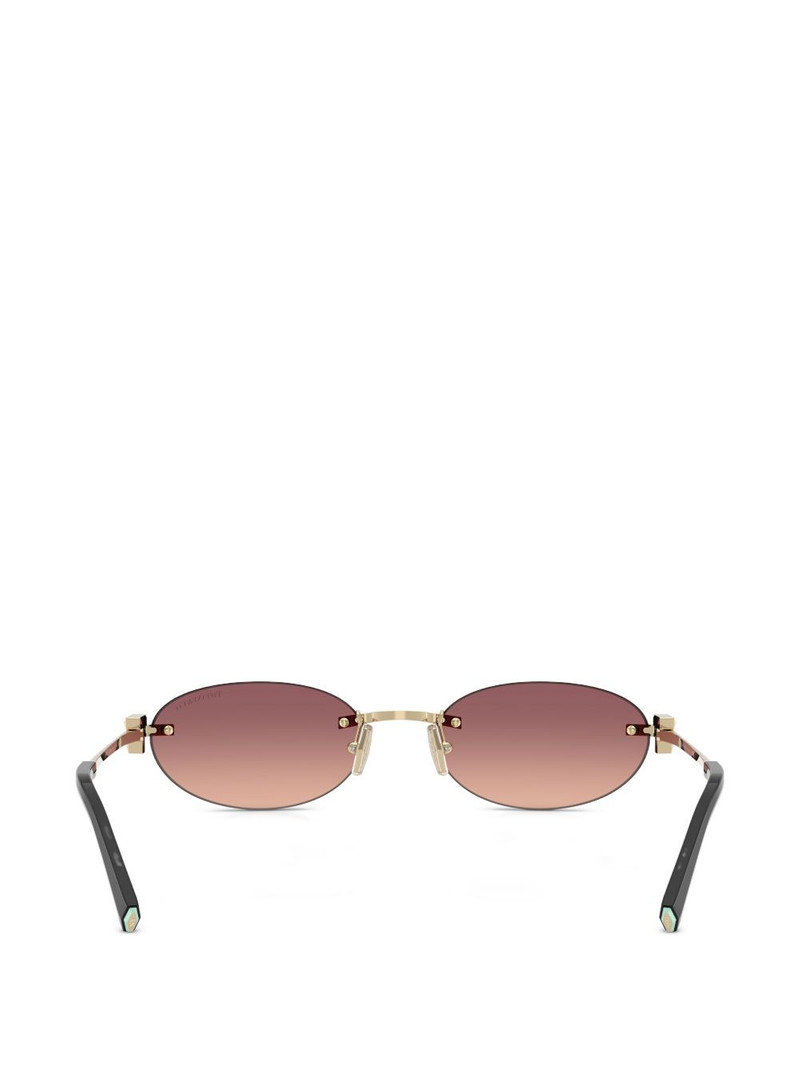 oval-frame sunglasses 4