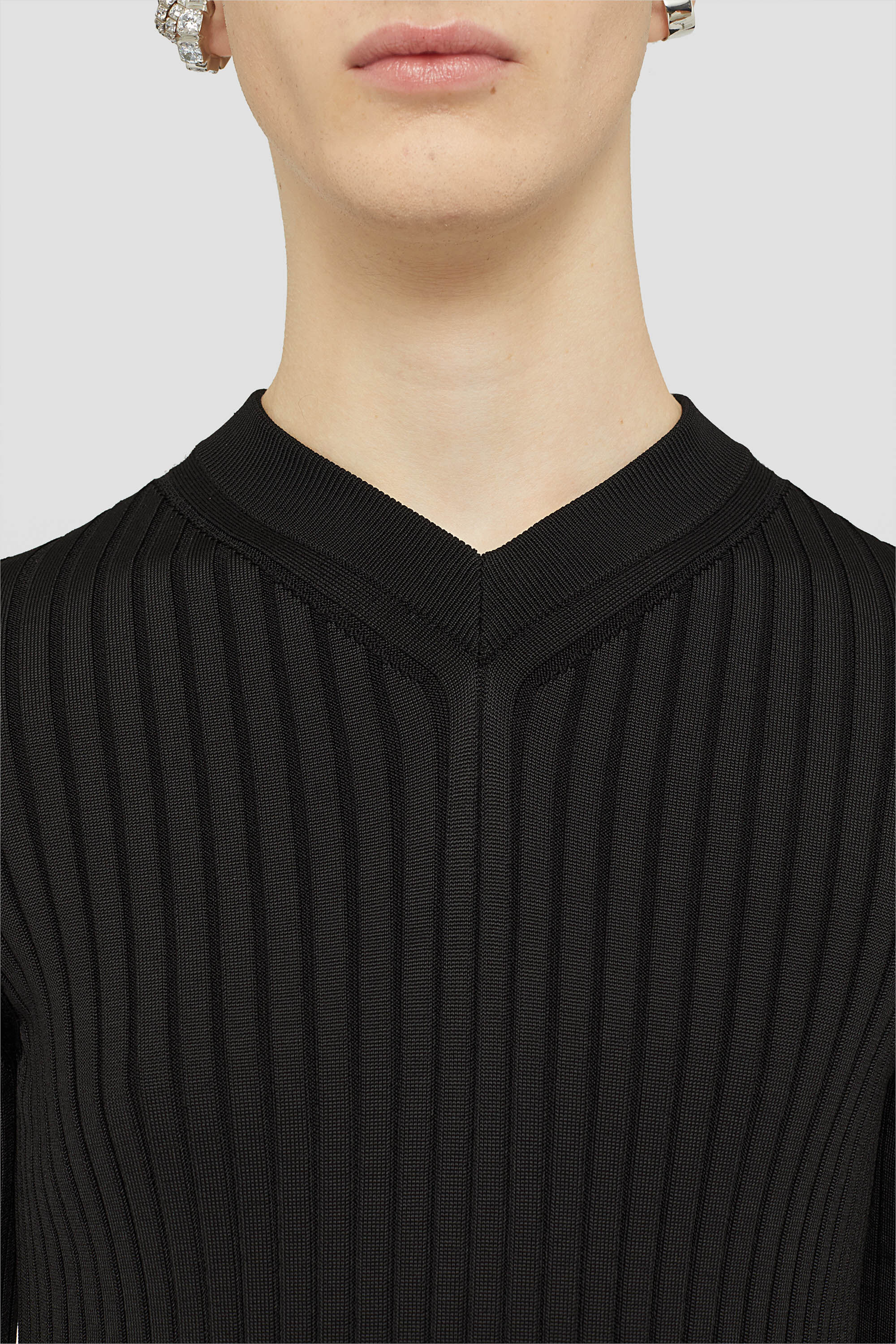 V-Neck T-Shirt - 6