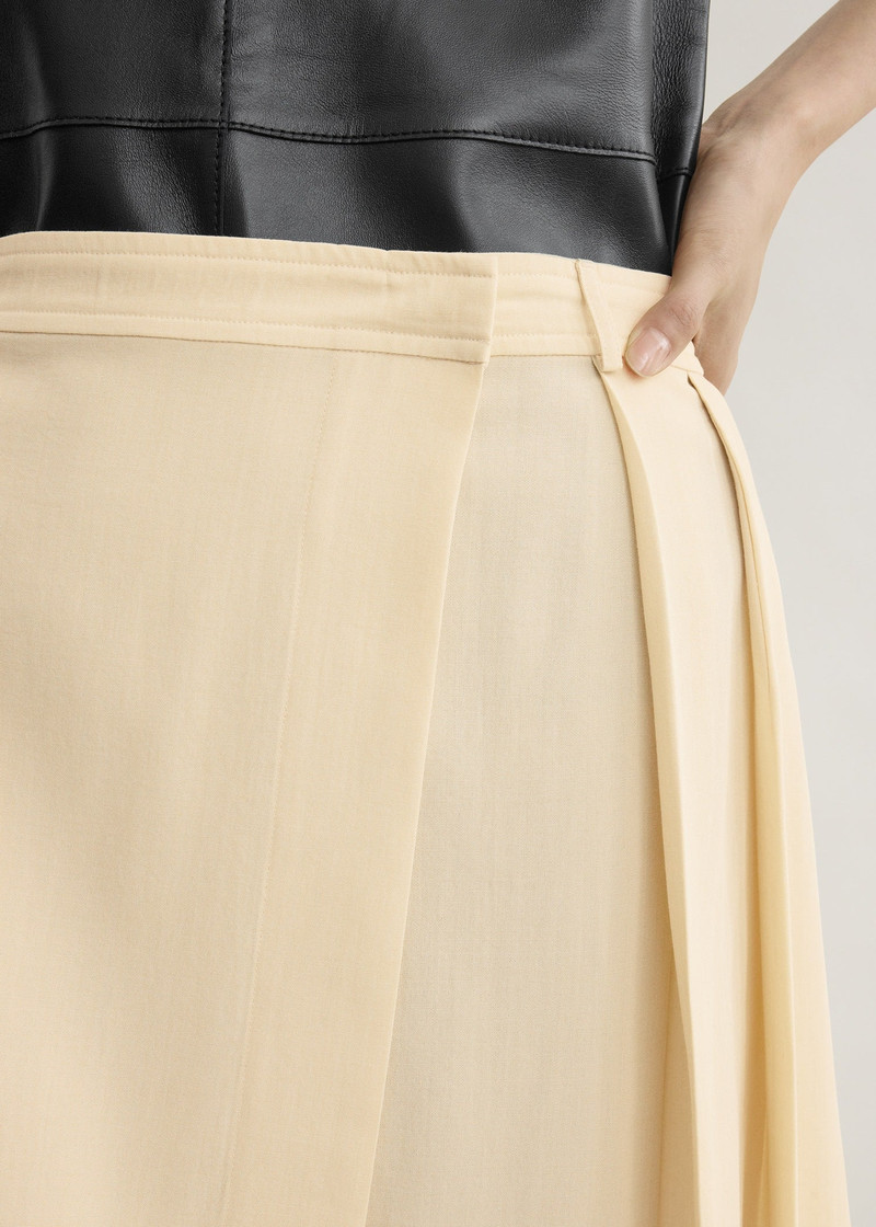 Pleated wrap skirt champagne 5