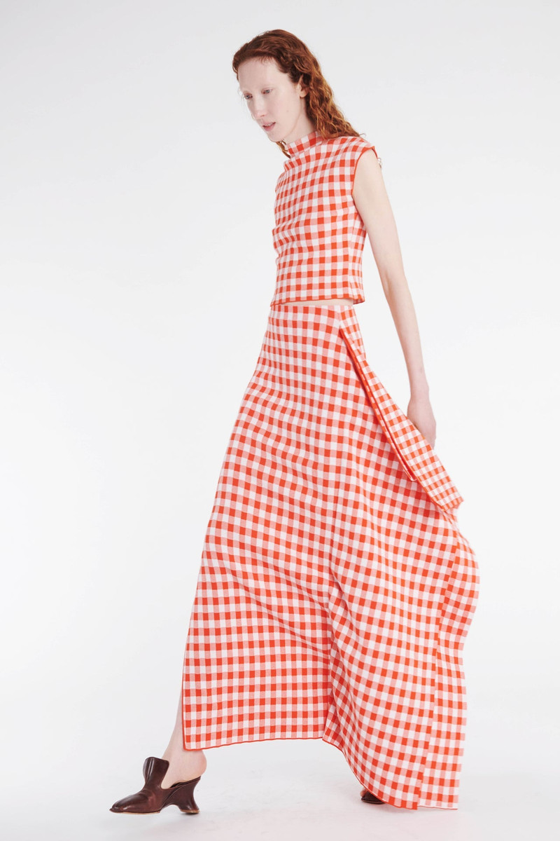 KNITTED FITTED MAXI SKIRT WITH SIDE PANEL RED WHITE GINGHAM 1