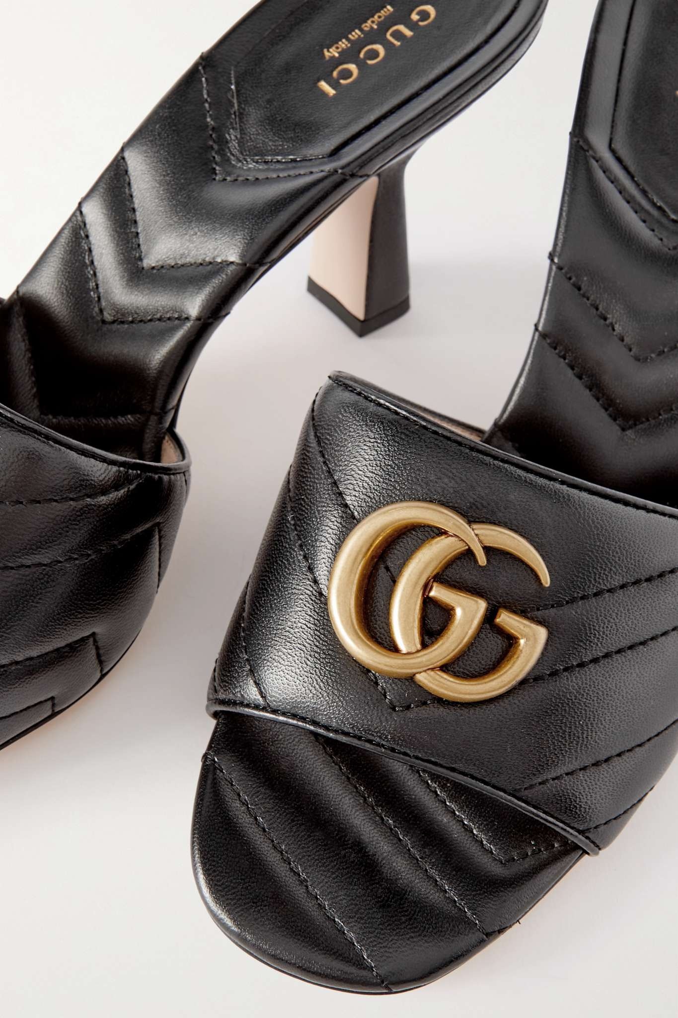 GUCCIミュール GUCCI Marmont logo-embellished quilted leather mules | REVERSIBLE