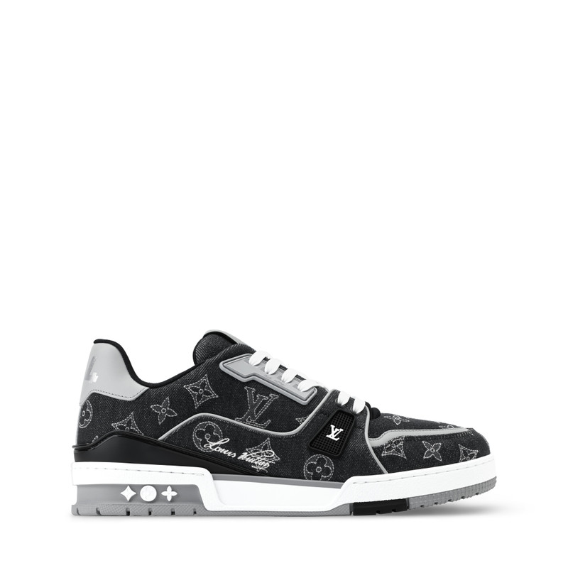 LV Trainer Sneaker 2