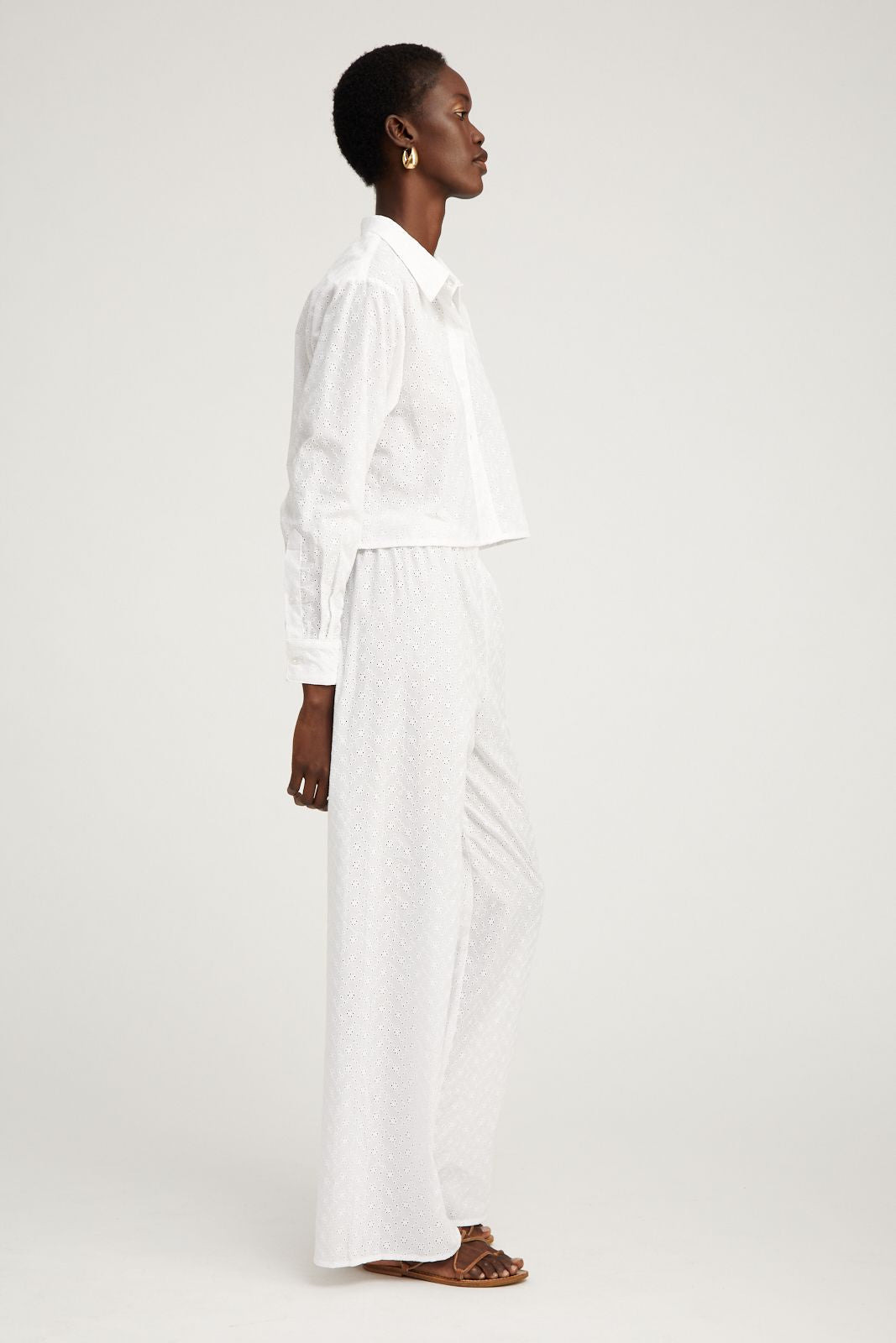 WHITE EYELET CROPPED BUTTON DOWN - 3