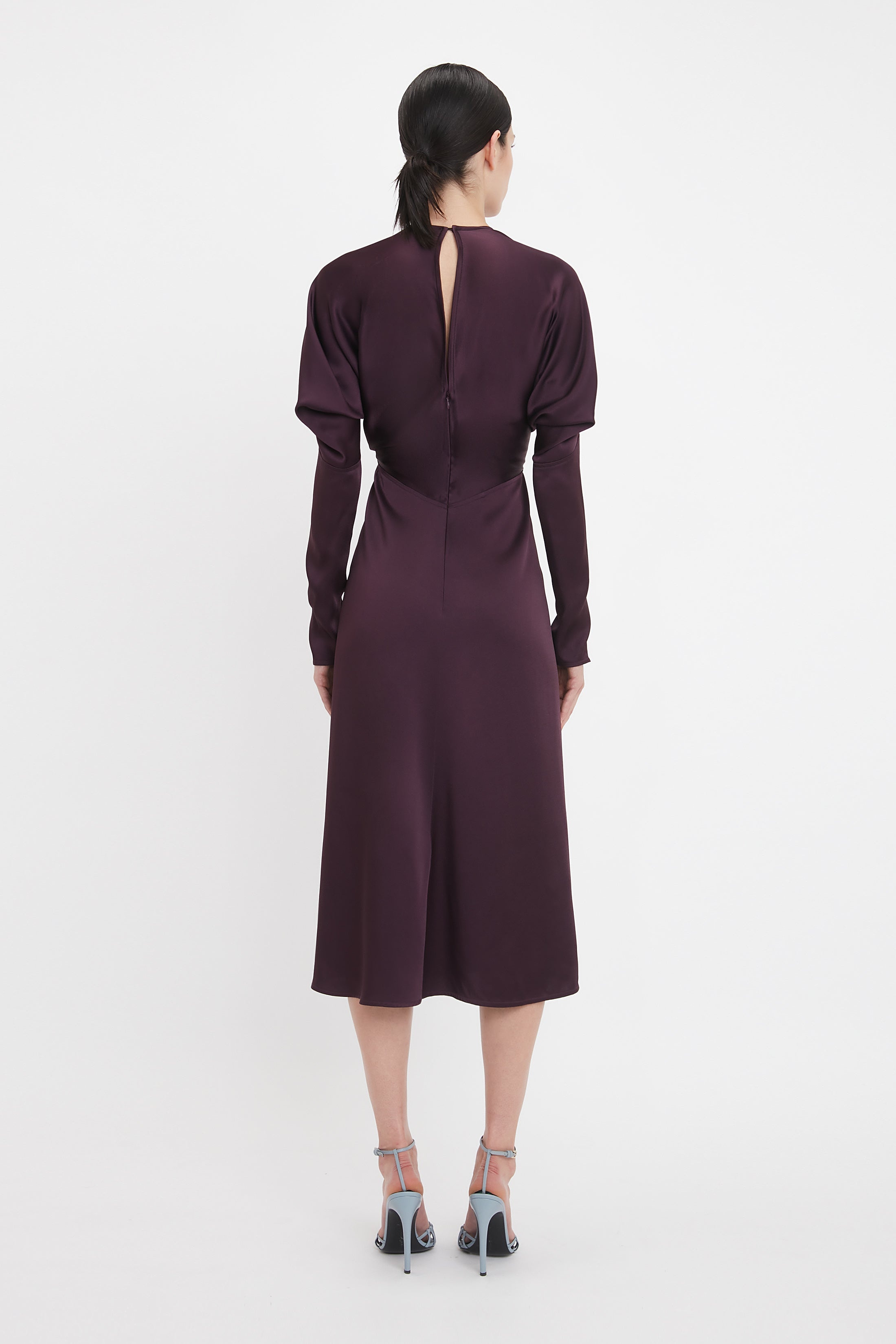 Victoria Beckham Keyhole Dolman Midi Dress In Fig | REVERSIBLE