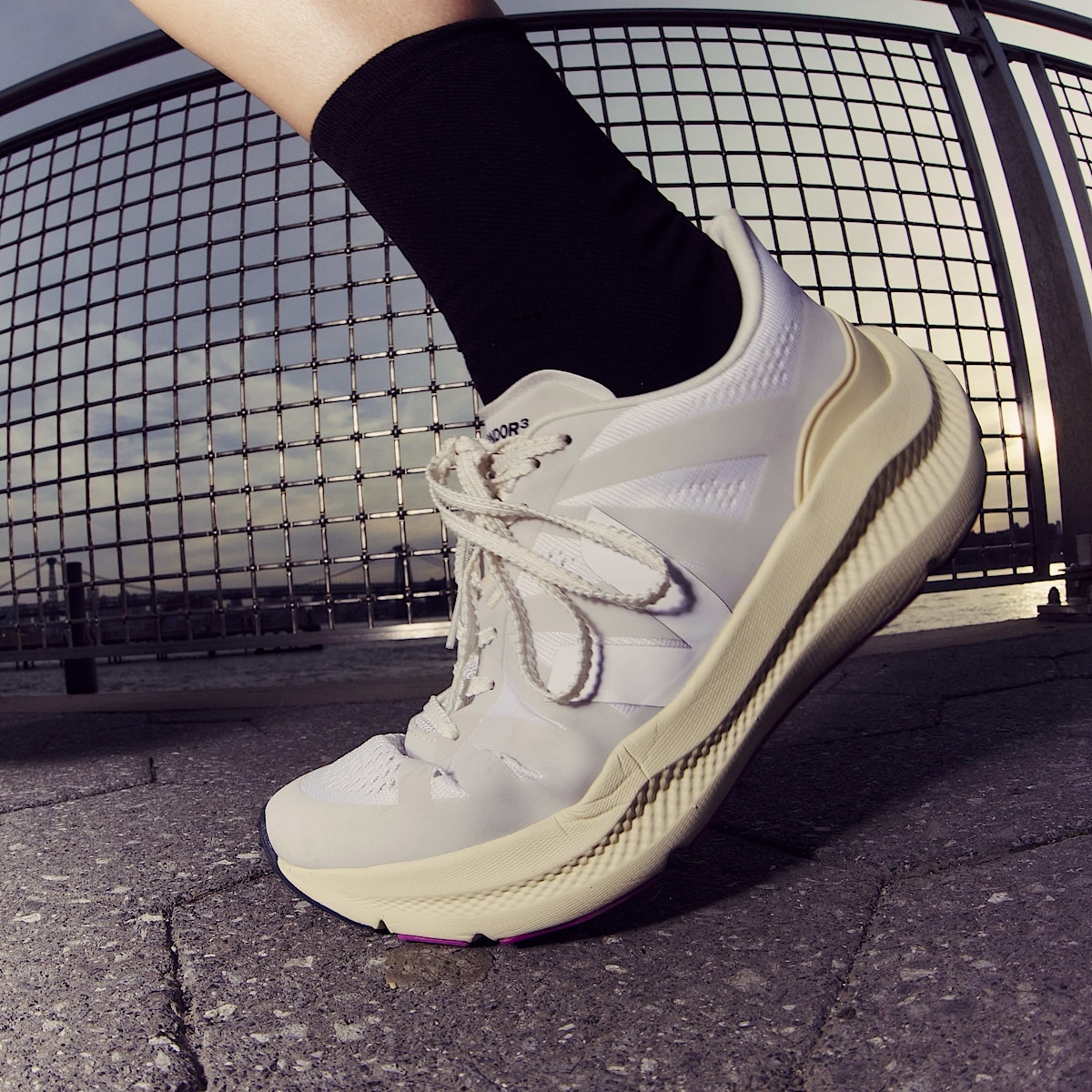 CONDOR 3 ENGINEERED-MESH FULL WHITE - 4