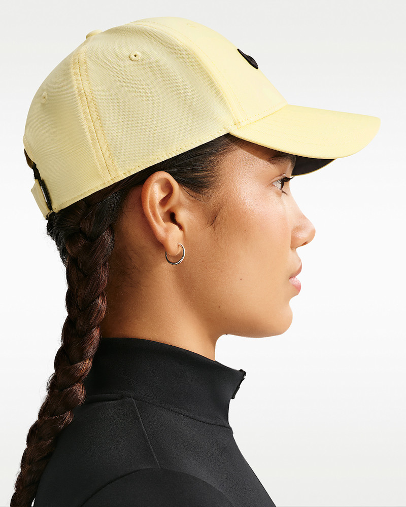 Nike Dri-FIT Club Structured Swoosh Cap 4