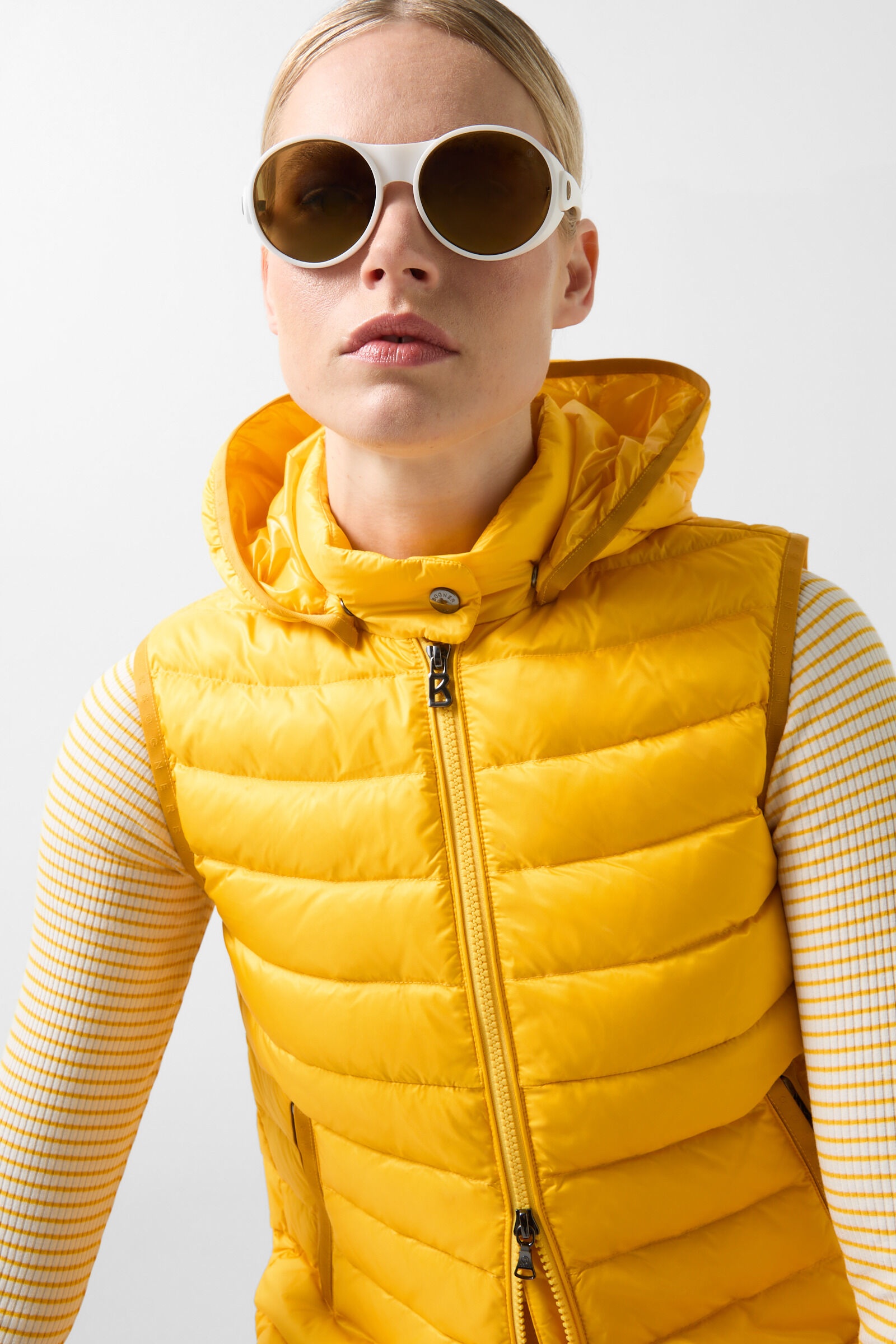 Tayra Lightweight down vest in Mustard yellow - 5