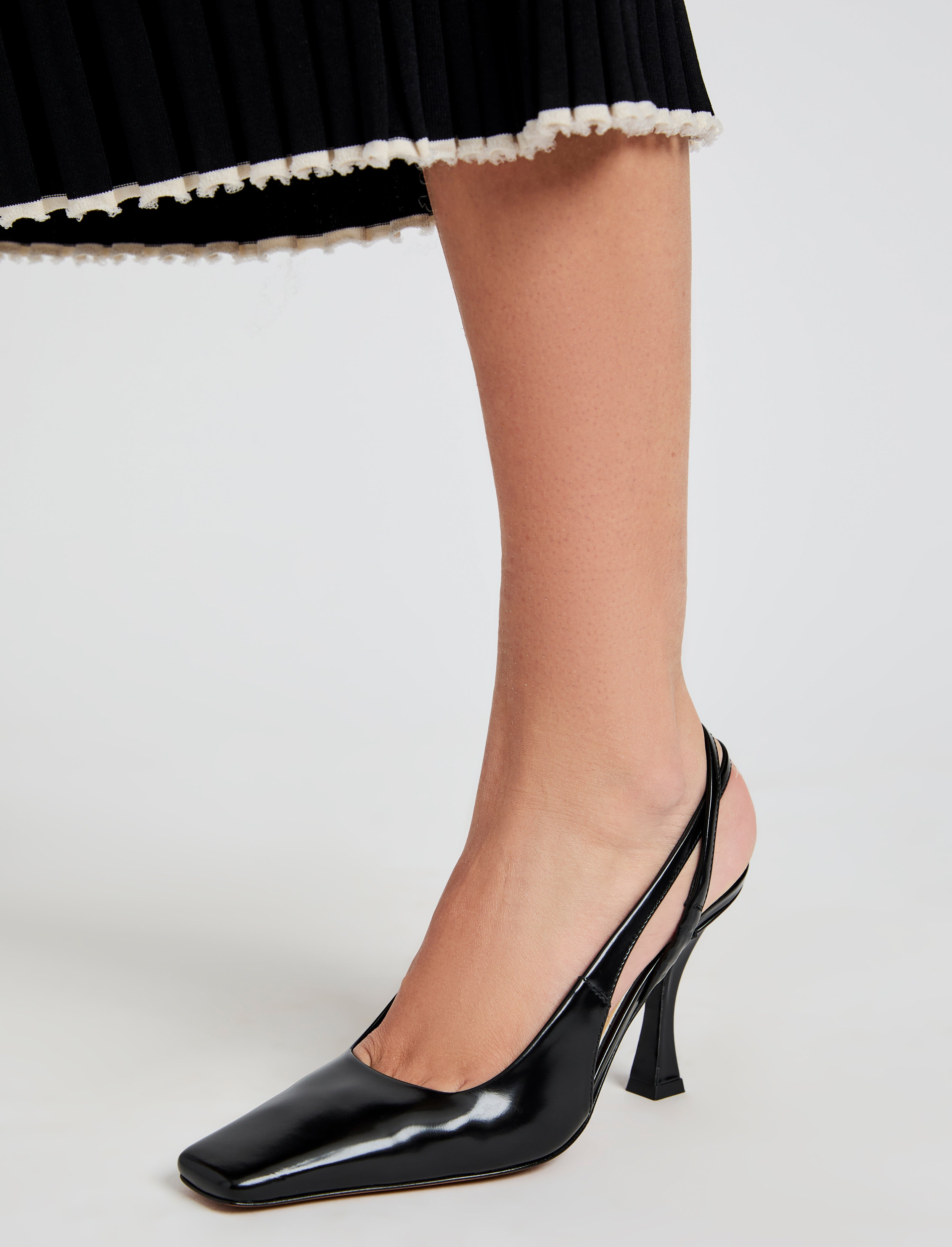 Trap Cross Slingback Pumps in Spazzolato Leather - 4