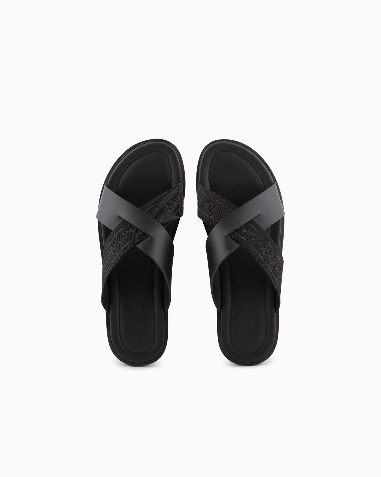 Leather cross sandals with two-toned tape - 3