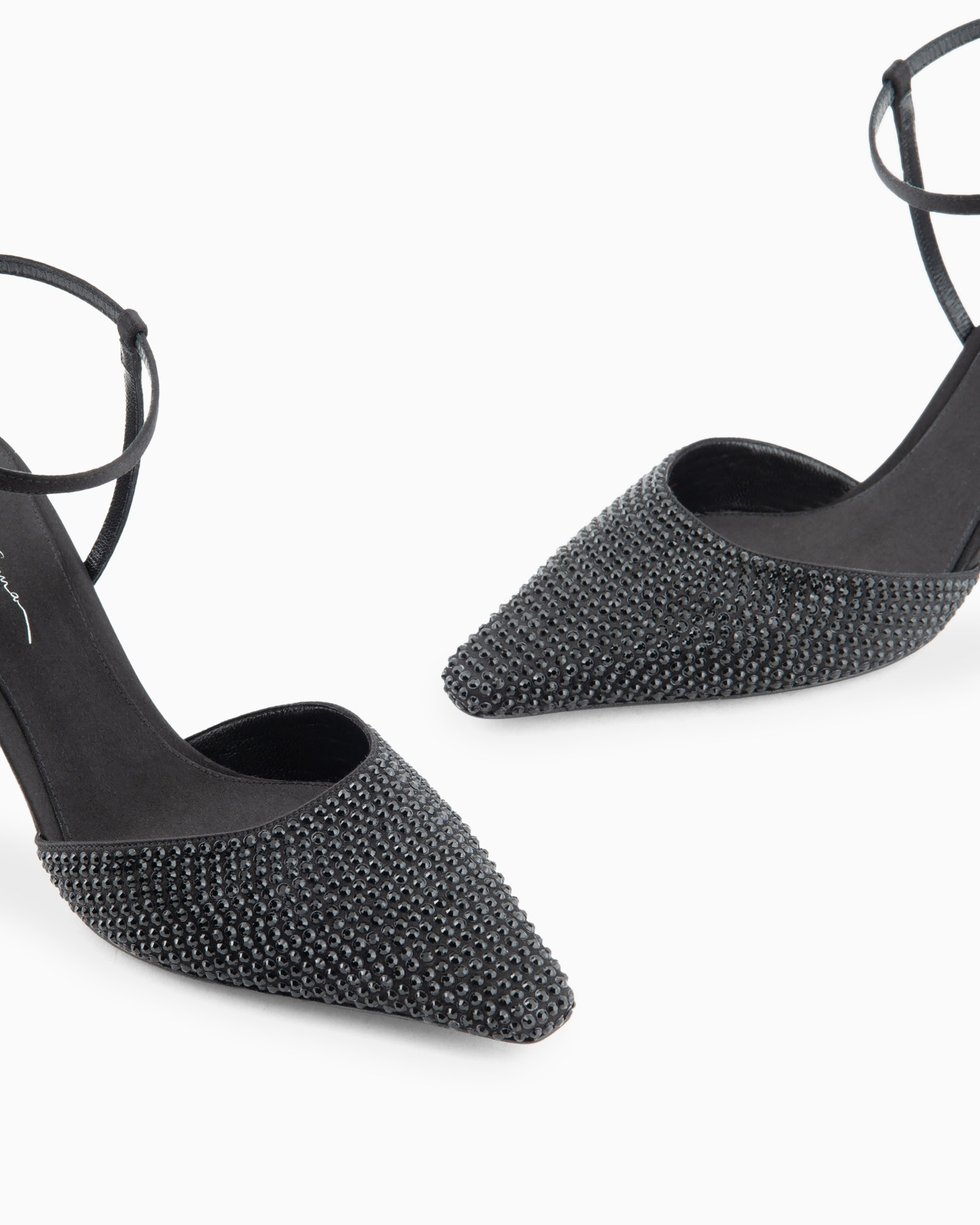 Satin strappy pumps with rhinestones - 5
