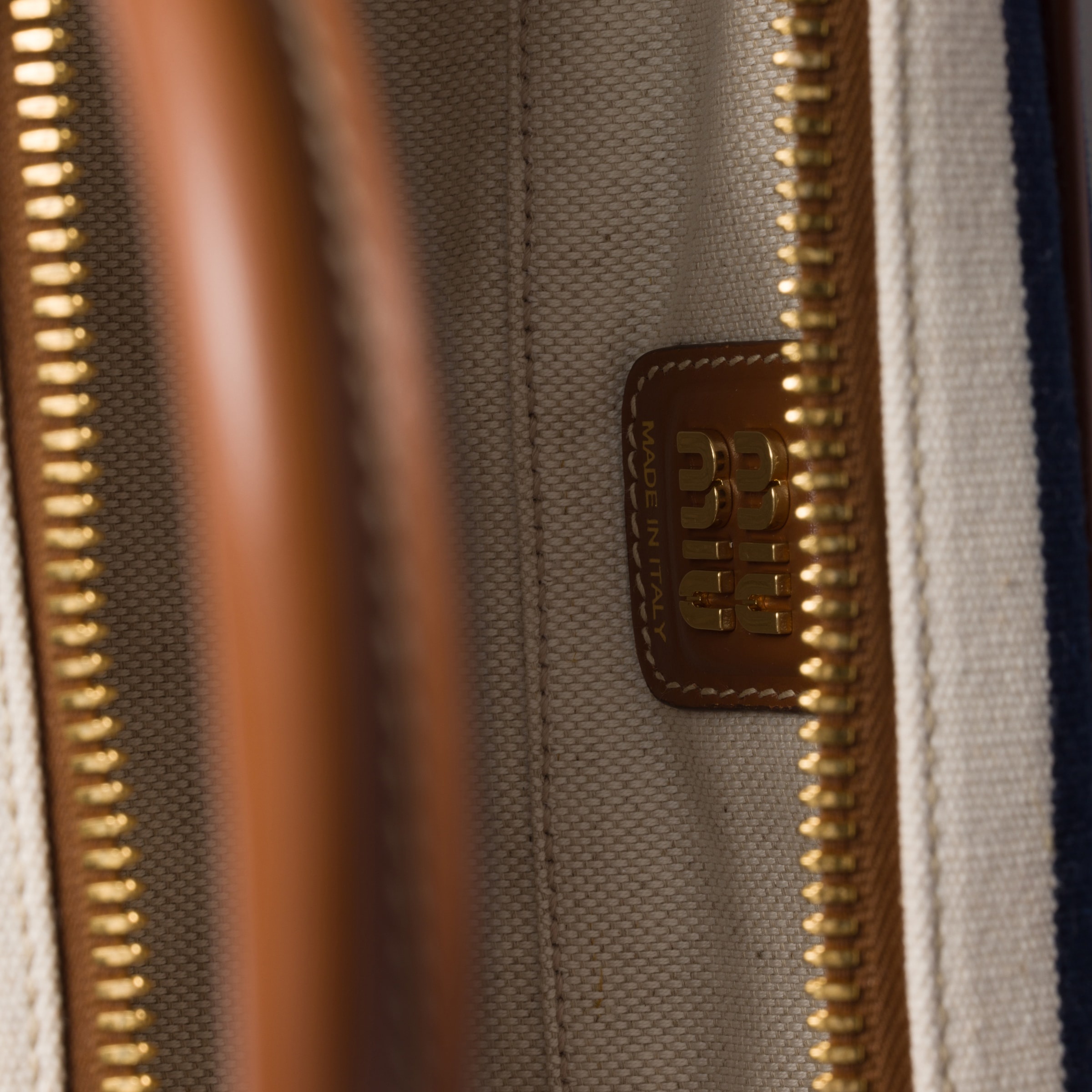 Beau canvas and leather bag - 6