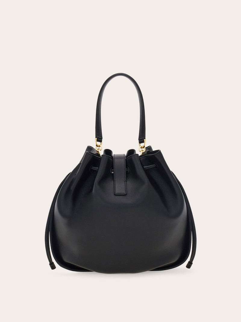 Hug buckle bucket bag 5