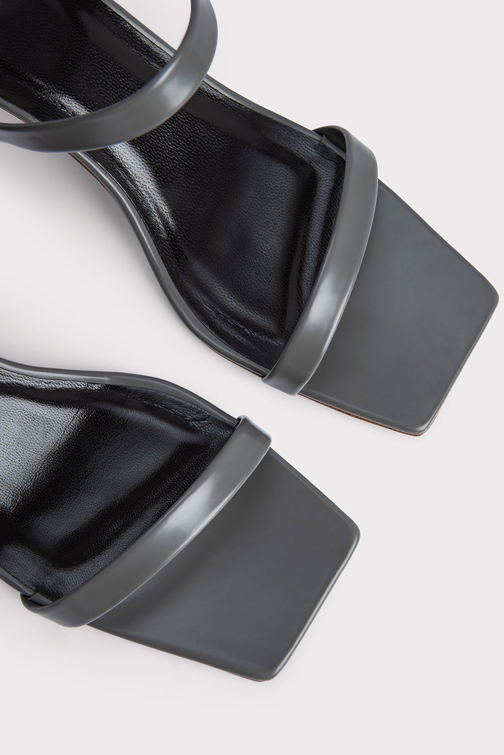 Tanya Cement Semi Patent Leather - 4