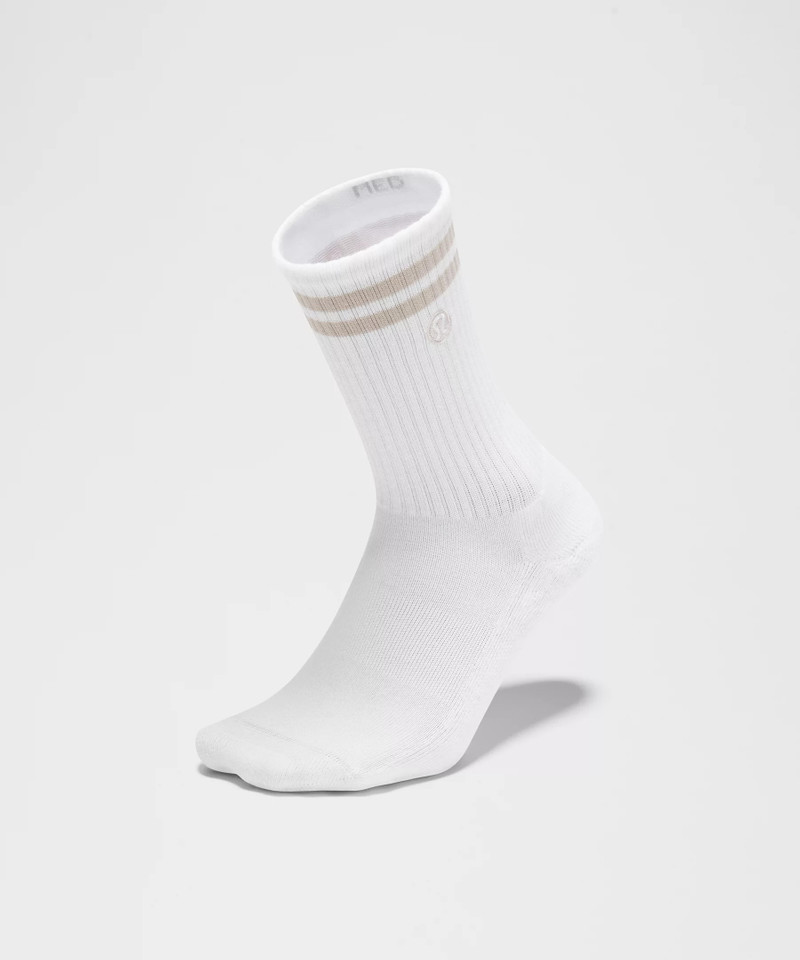 Unisex Daily Essential Crew Socks *Stripe 3