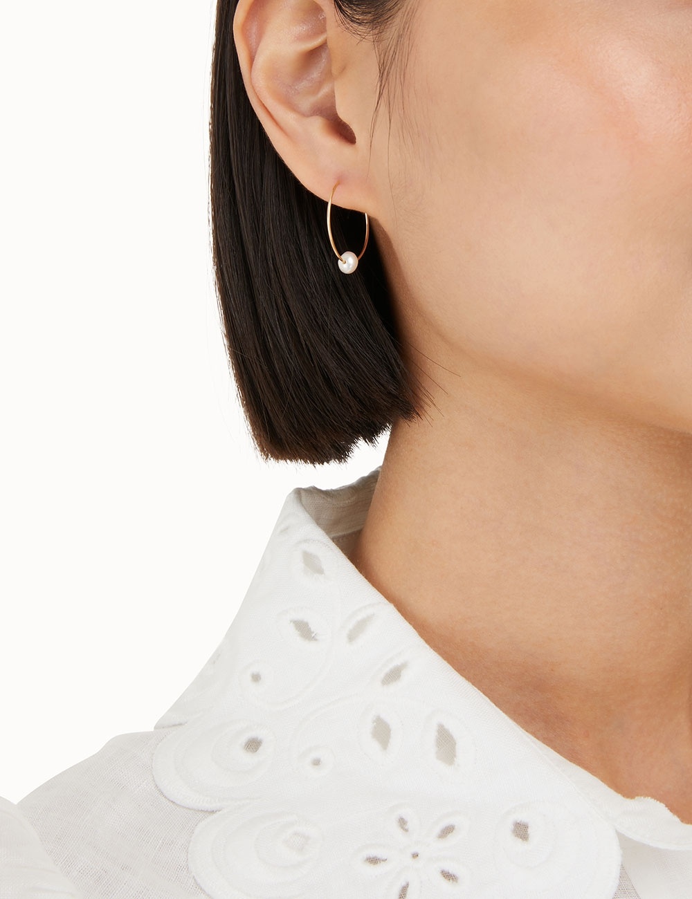 SMALL HOOP PEARL EARRINGS 2