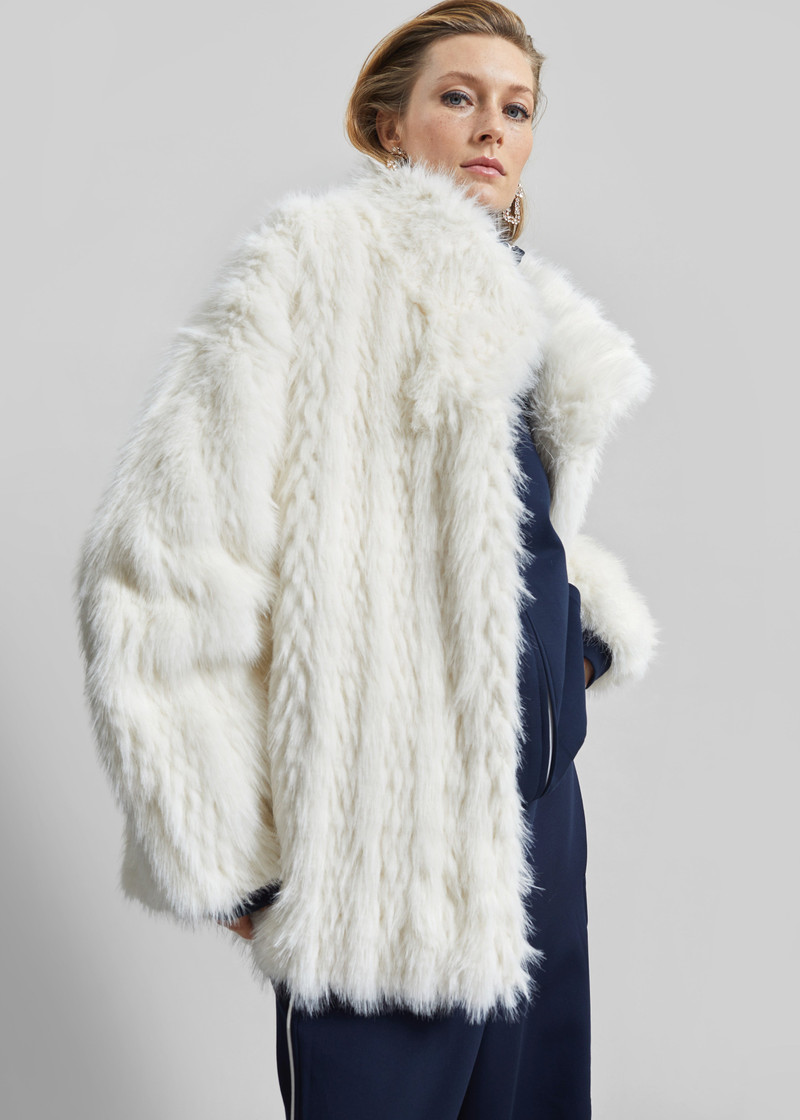 Mortisa Faux Fur Belted Short Coat - Off White 9