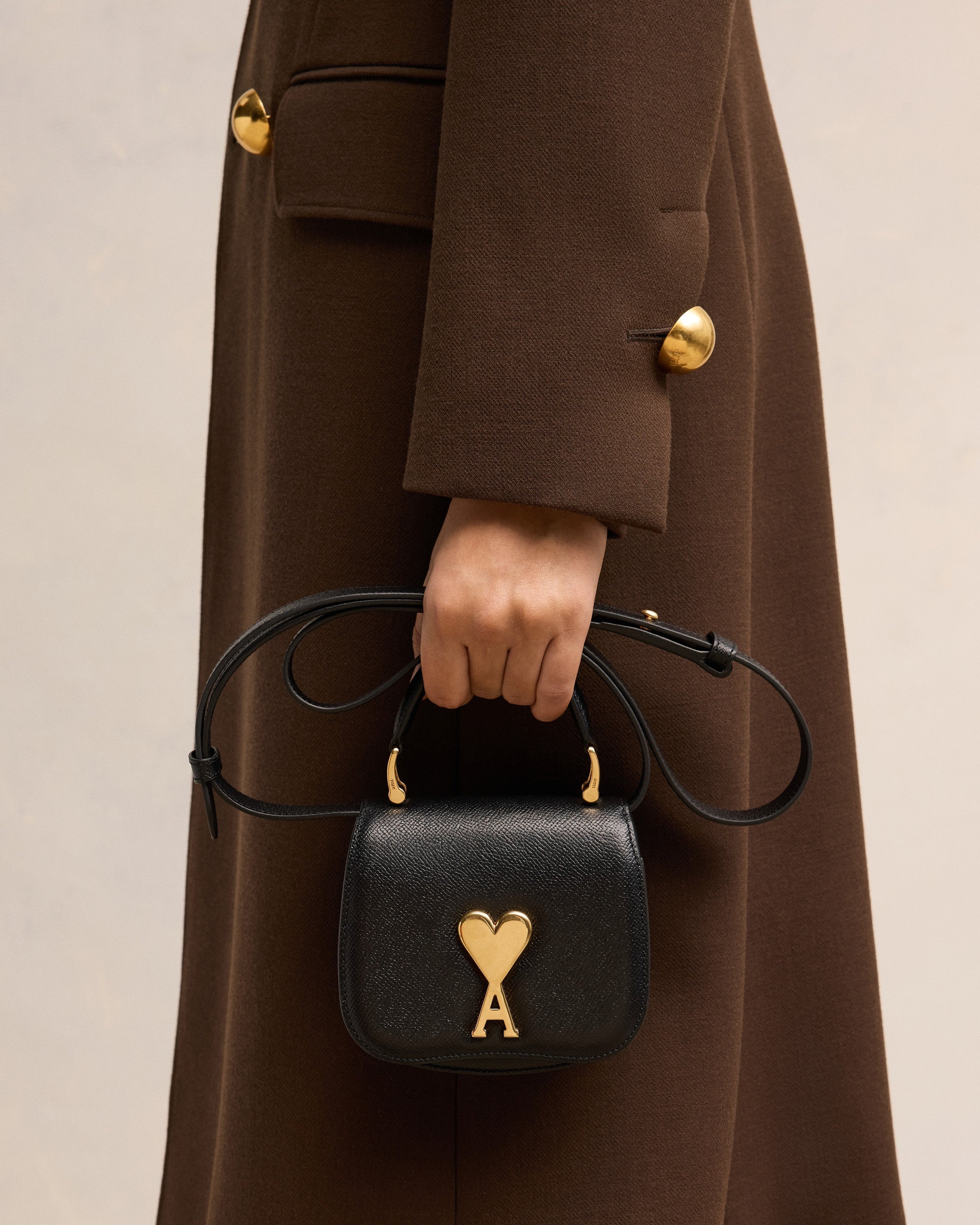 AMI PARIS NANO PARIS BAG BLACK ロゴ入り【関税送料込み】 AMI PARIS NANO PARIS BAG BLACK ロゴ入り【関税送料込み】 (AMI