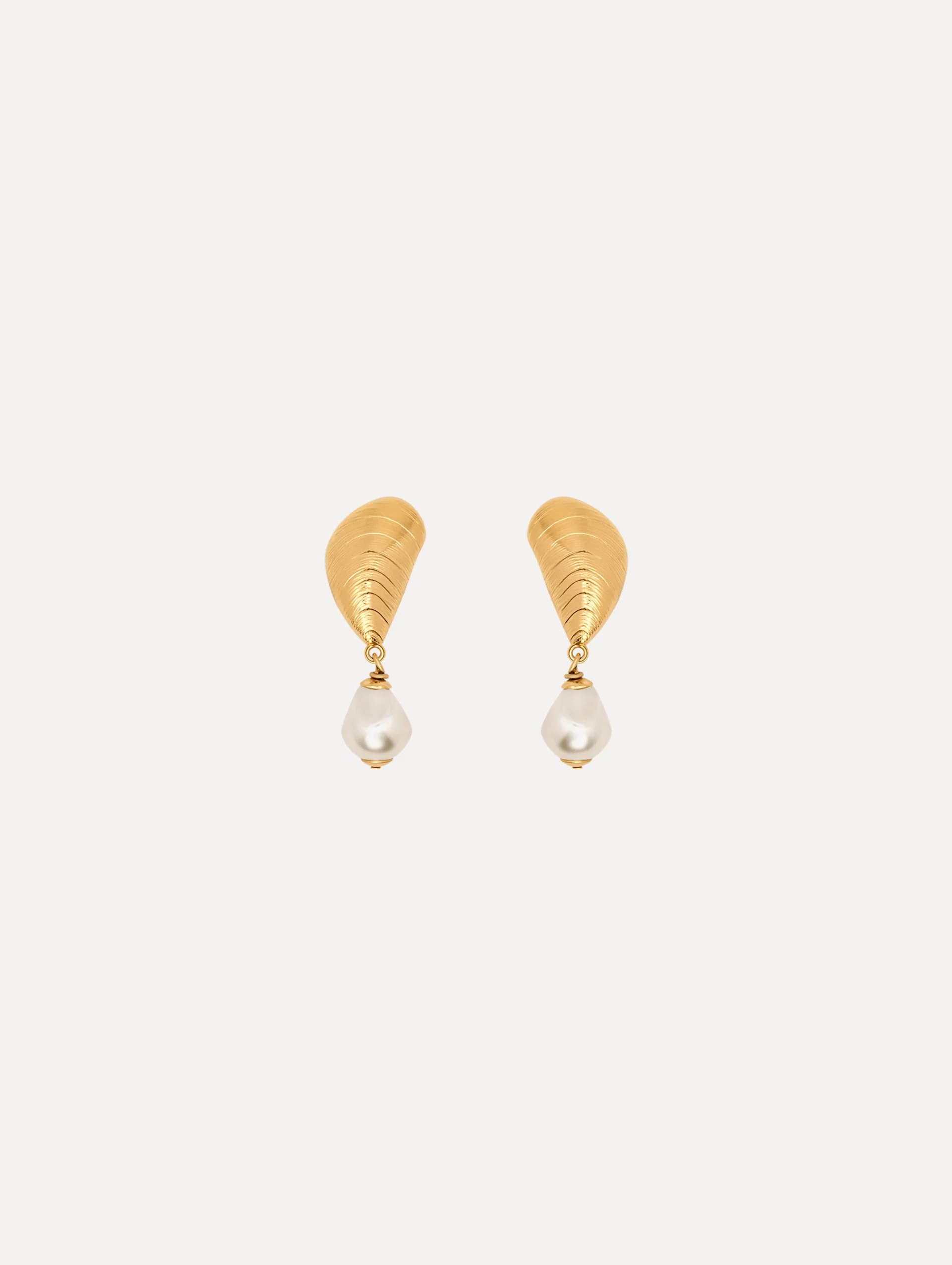 MUSSEL PEARL DROP CLIP-ON EARRINGS - 1