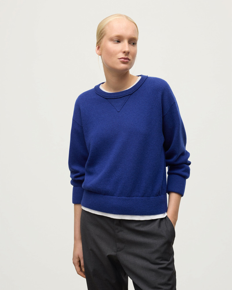 Johnstons of Elgin Stella Blue Cashmere Sweatshirt outlook
