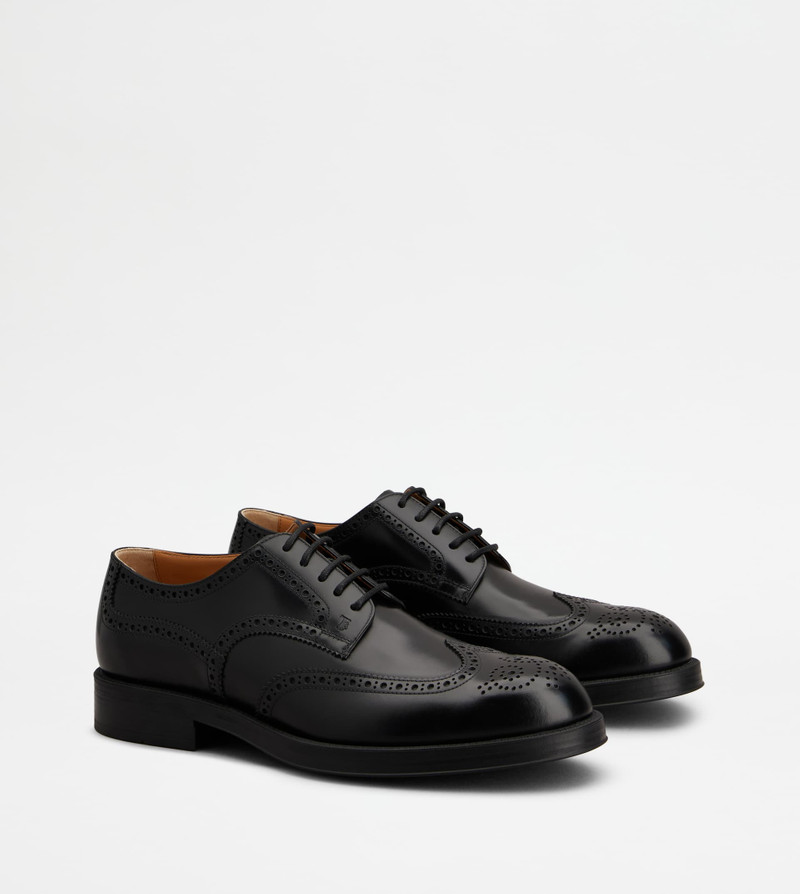 LACE-UPS IN LEATHER - BLACK 2