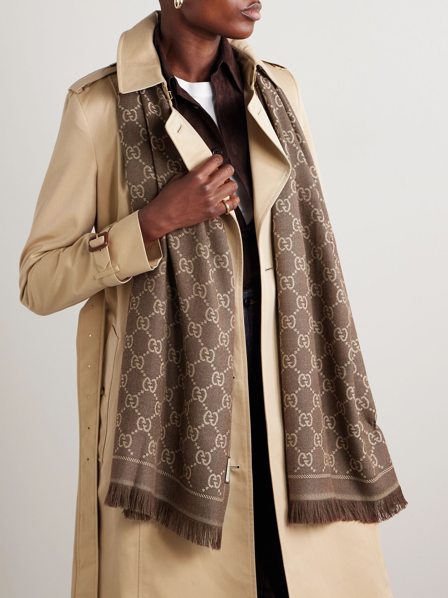 + NET SUSTAIN Sten reversible fringed organic wool-jacquard scarf Brown - 4