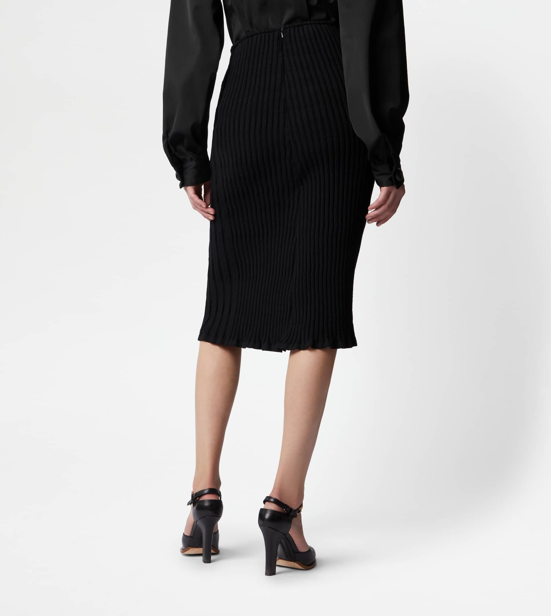 MIDI-SKIRT IN KNIT - BLACK - 3